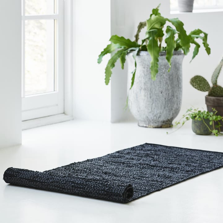 Leather rug  75x300 cm - black (black) - Rug Solid