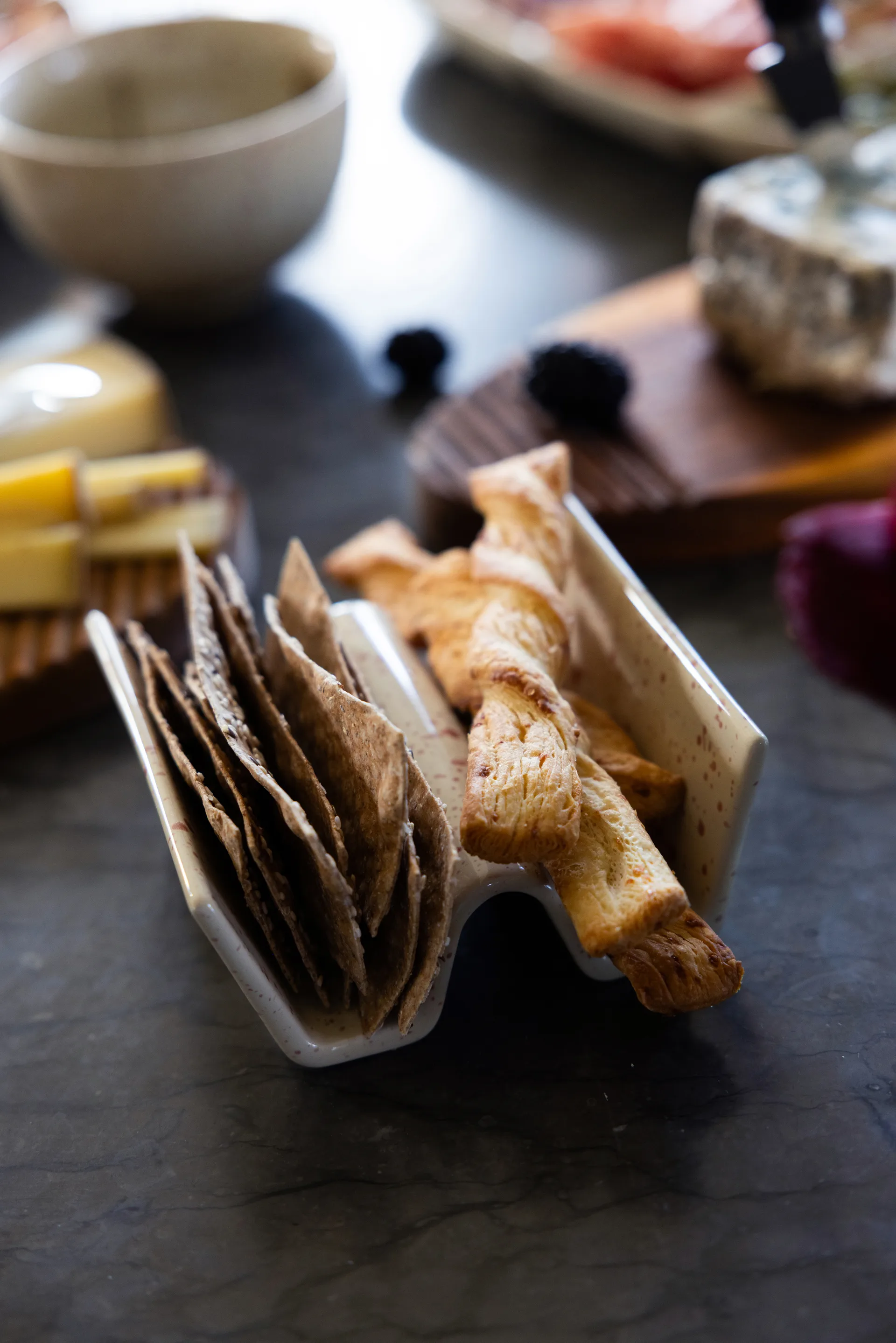 Ditte taco stand 2-pack, Beige-burgundy Sagaform