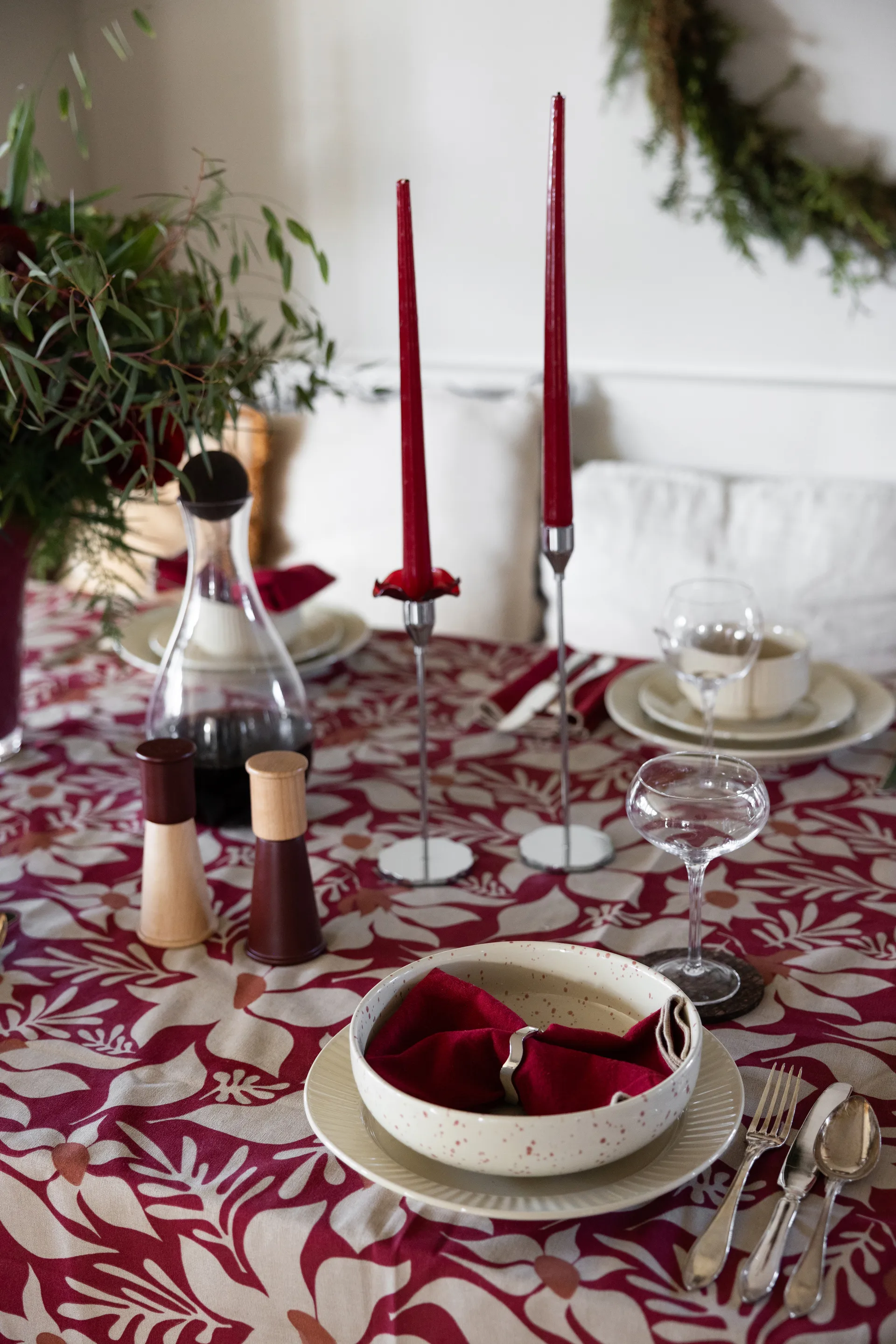 Edith tablecloth 150x280 cm, Wine red Sagaform