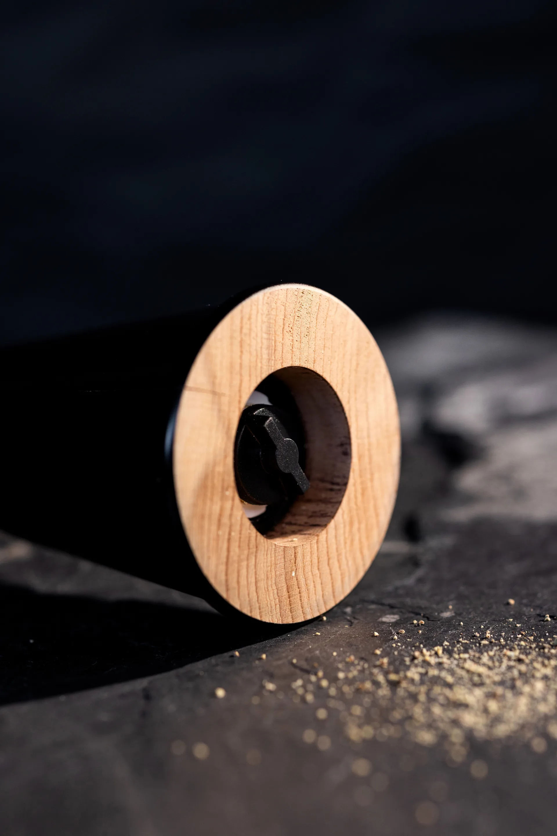 Gurken salt and pepper grinder medium 20.5 cm, Black-brown Sagaform