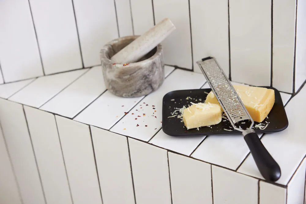 Hanna plate, Black Sagaform