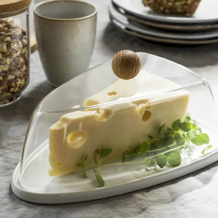 Natural cheese dome from Sagaform - NordicNest.com