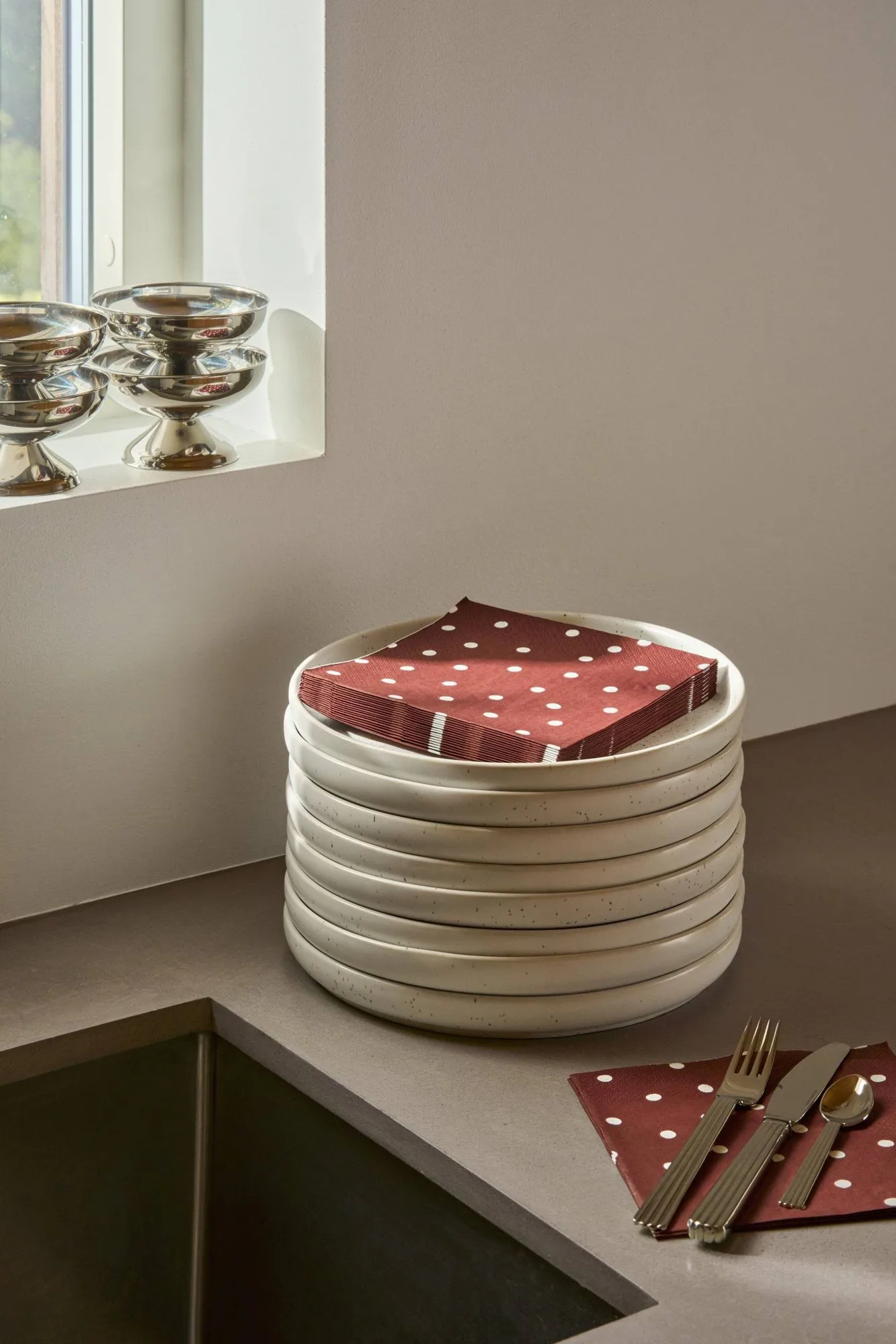 Fine dots paper napkin, Wine red-white, 20-pack, 33x33 cm Scandi Essentials