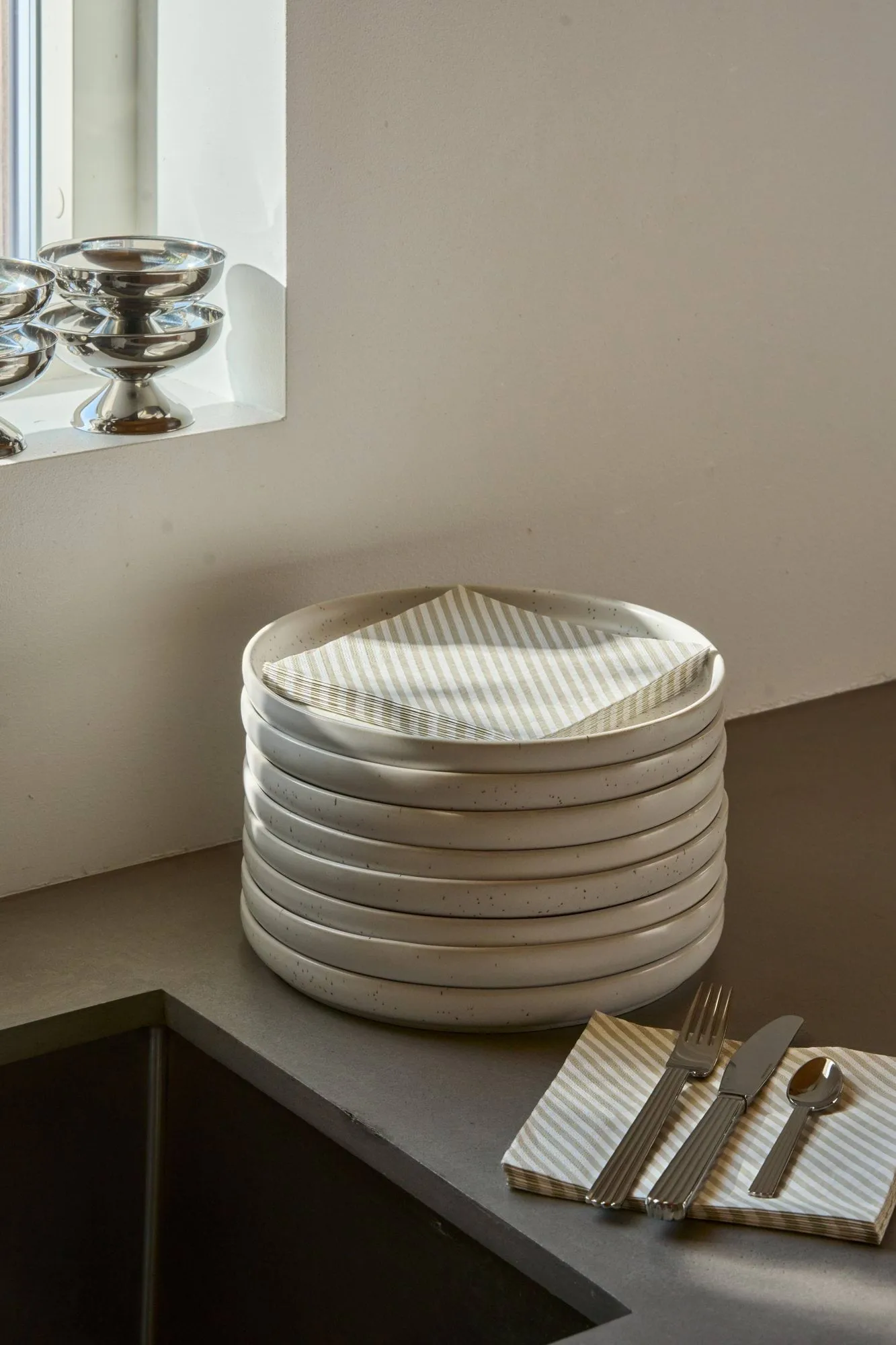 Fine stripe paper napkin, White-beige, 20-pack, 33x33 cm Scandi Essentials