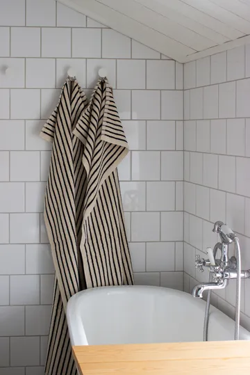 Drift bath towels 100x150 cm 2-pack - White-black - Scandi Living