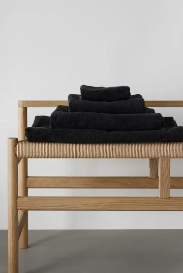 Drift towel 50x70 cm - Black - Scandi Living