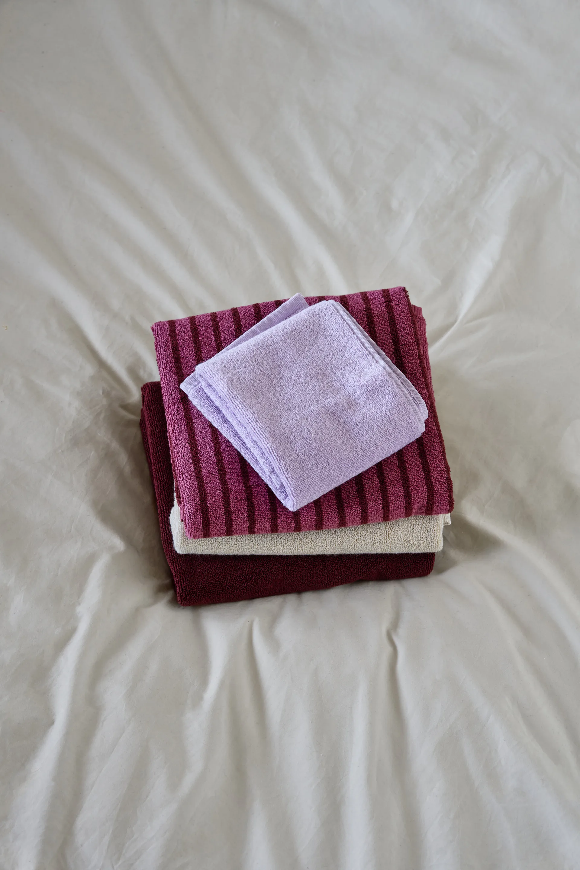 Drift towel 50x70 cm, Red Scandi Living