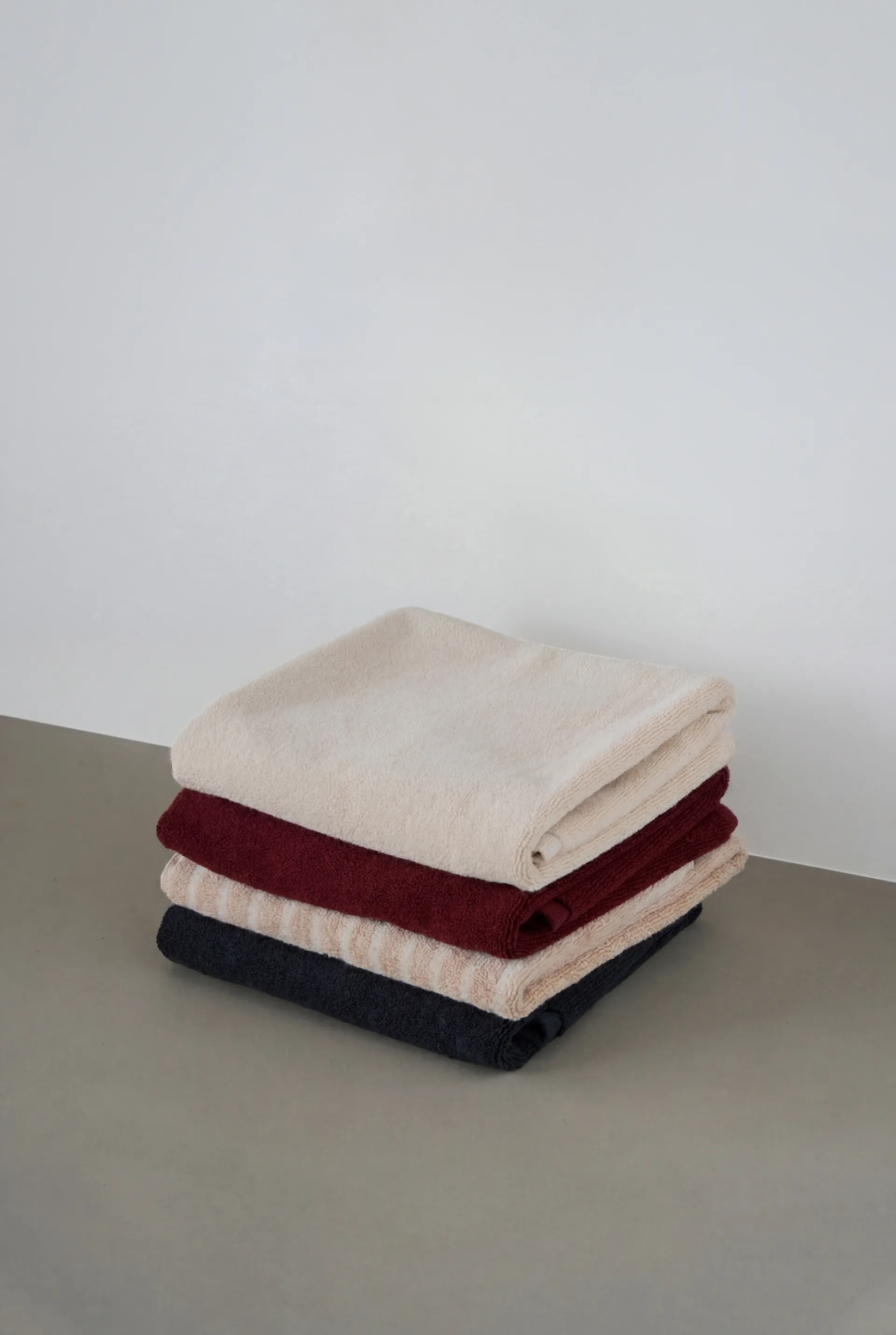 Drift towel 50x70 cm, White Scandi Living