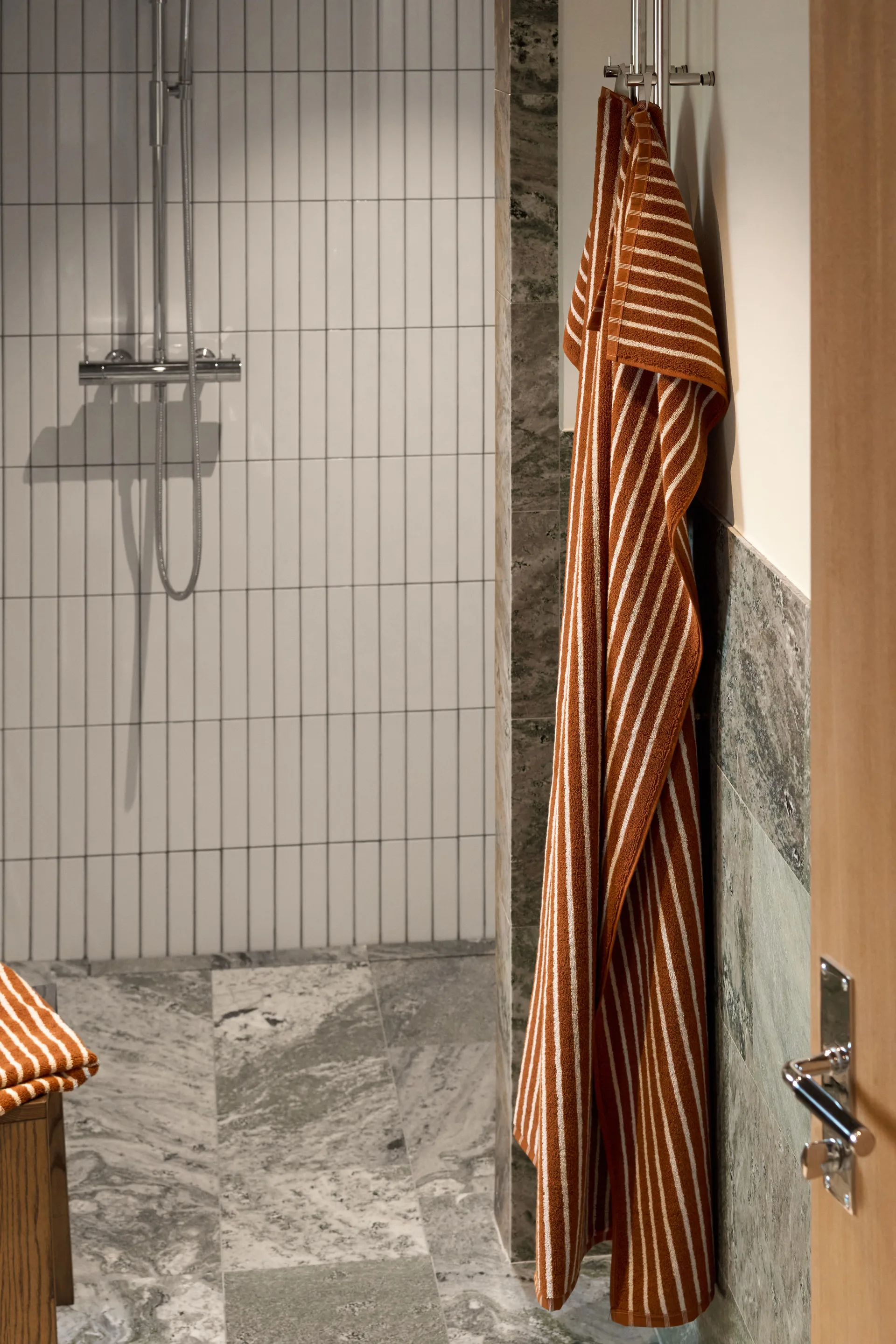 Drift towel set 4 pieces - Brown-white,  Scandi Living