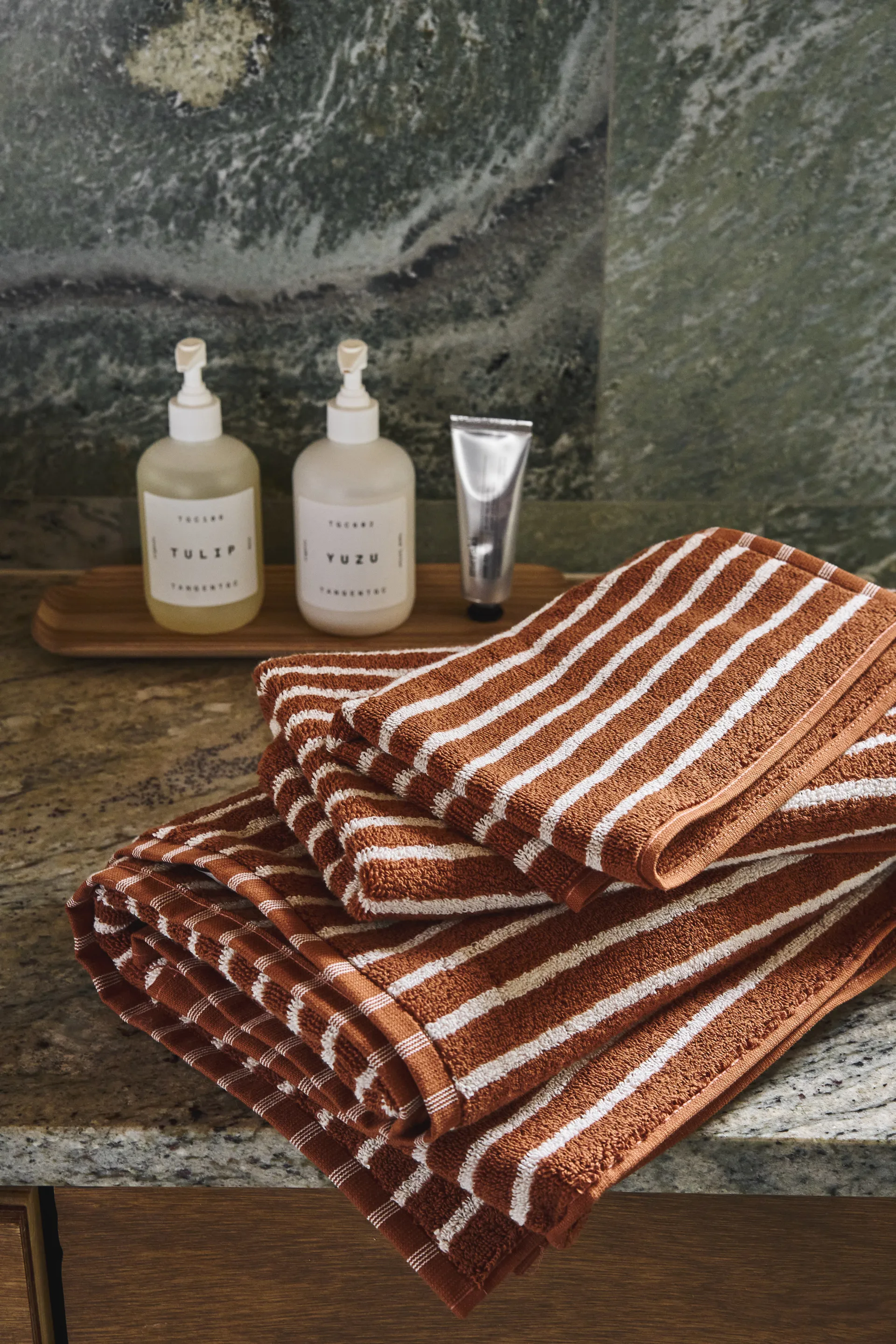 Drift towel set 4 pieces - Brown-white,  Scandi Living