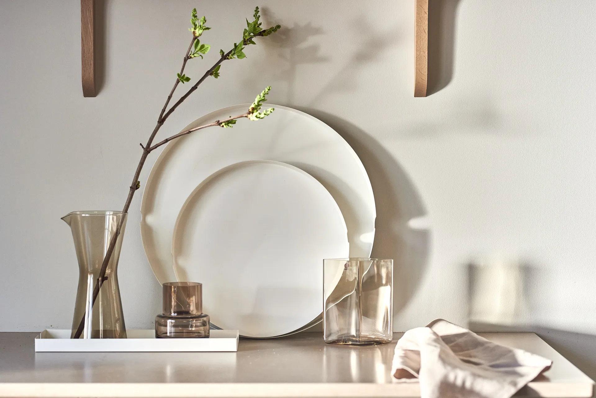 Edgy tray Ø30 cm, White Scandi Living