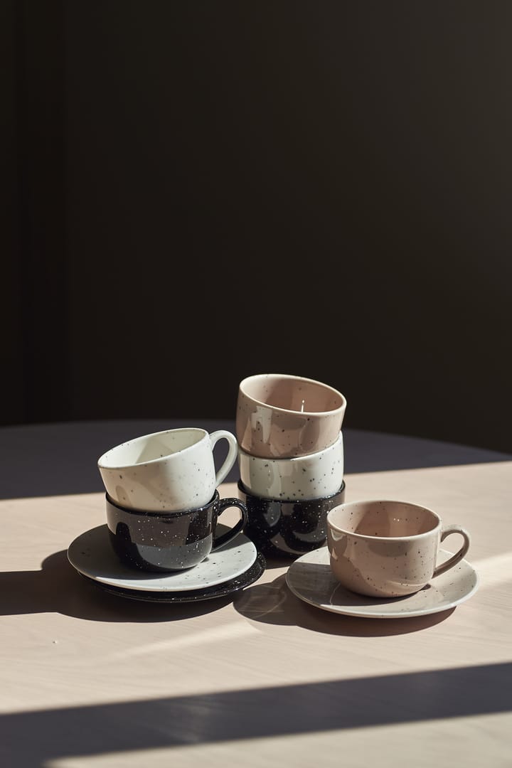 Freckle cup with saucer 26 cl - Black - Scandi Living