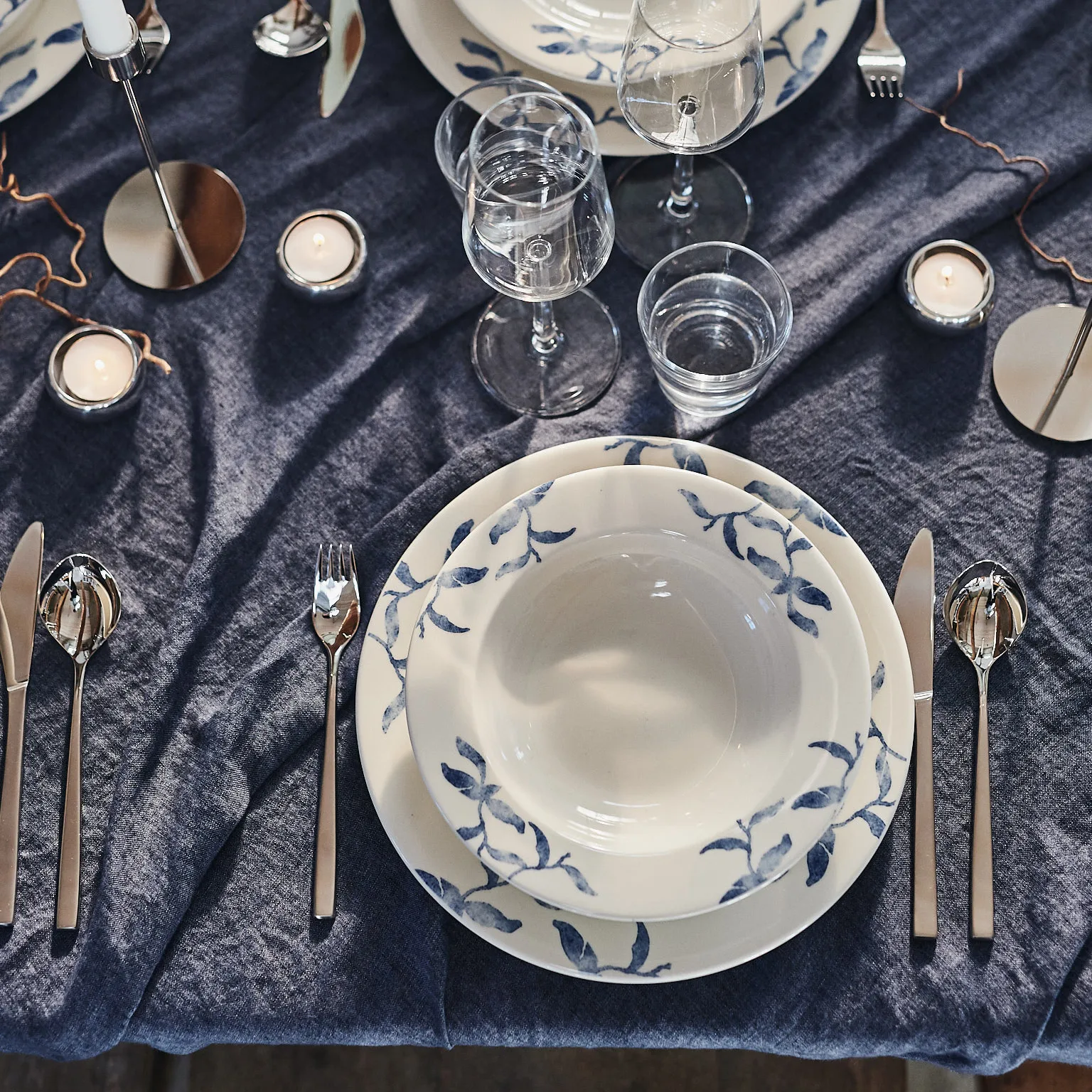 Havspil plate 28 cm 4-pack, blue-white Scandi Living