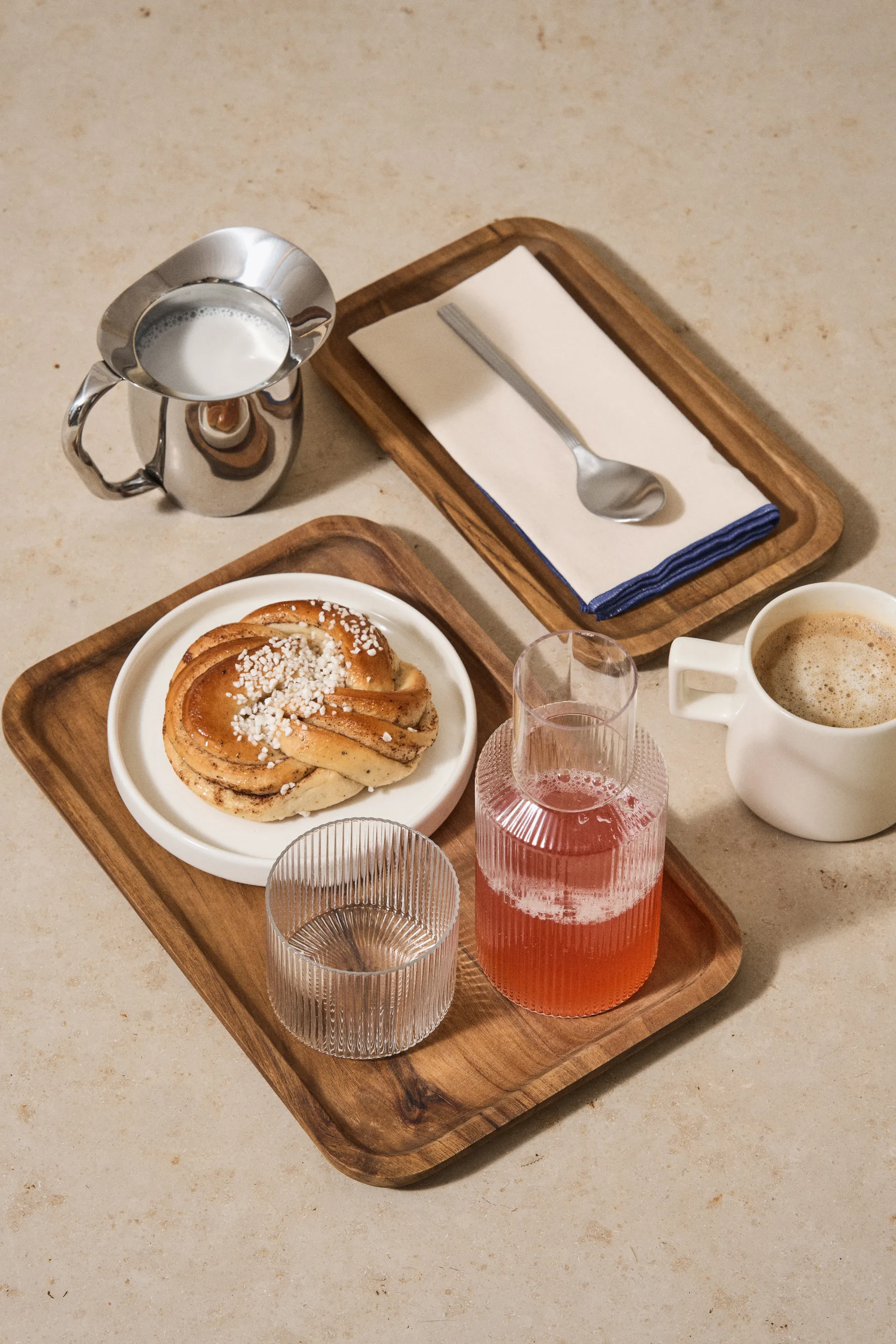 Hollow serving tray, 15x25 cm Scandi Living