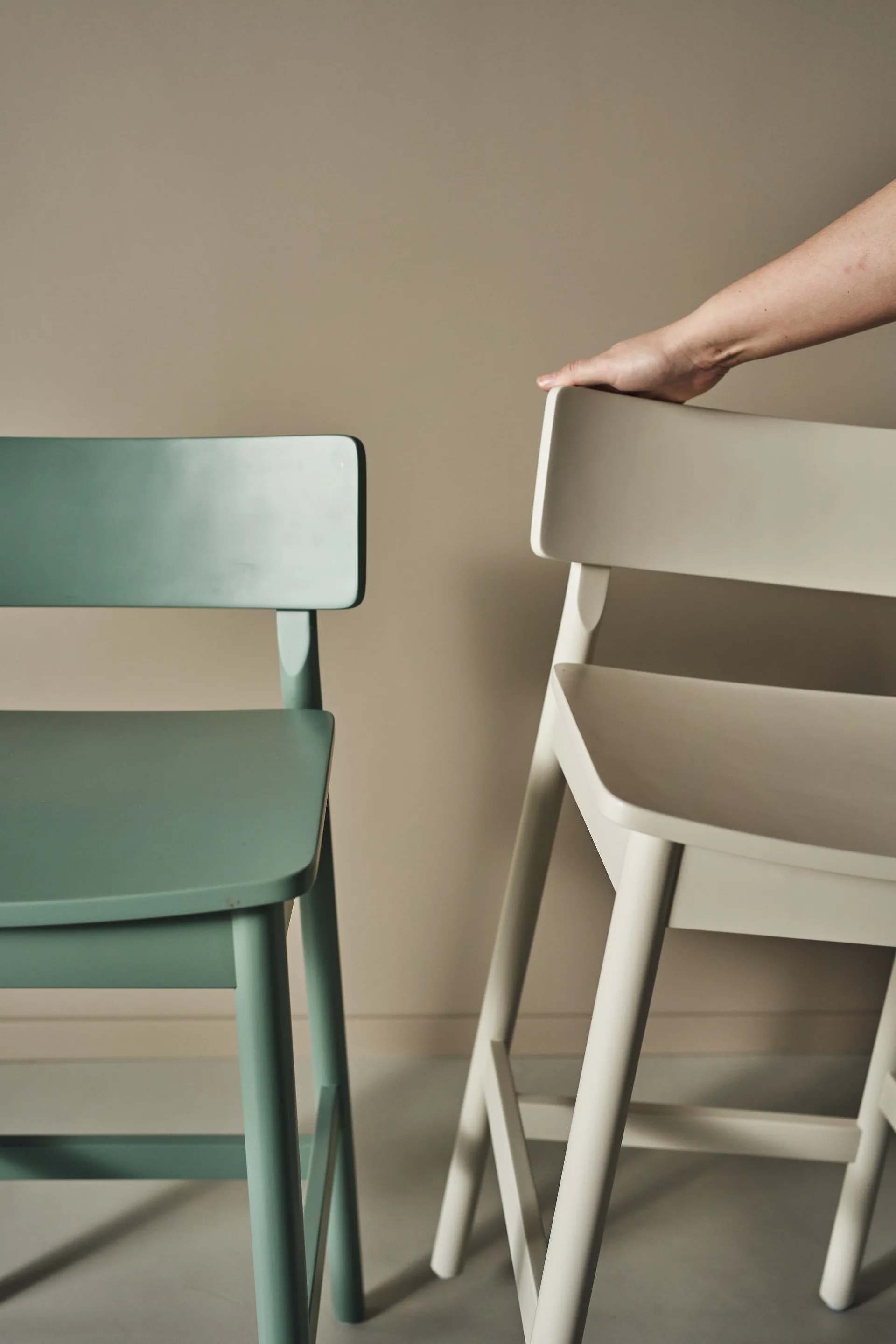 Horizon bar stool 67 cm, Green Scandi Living