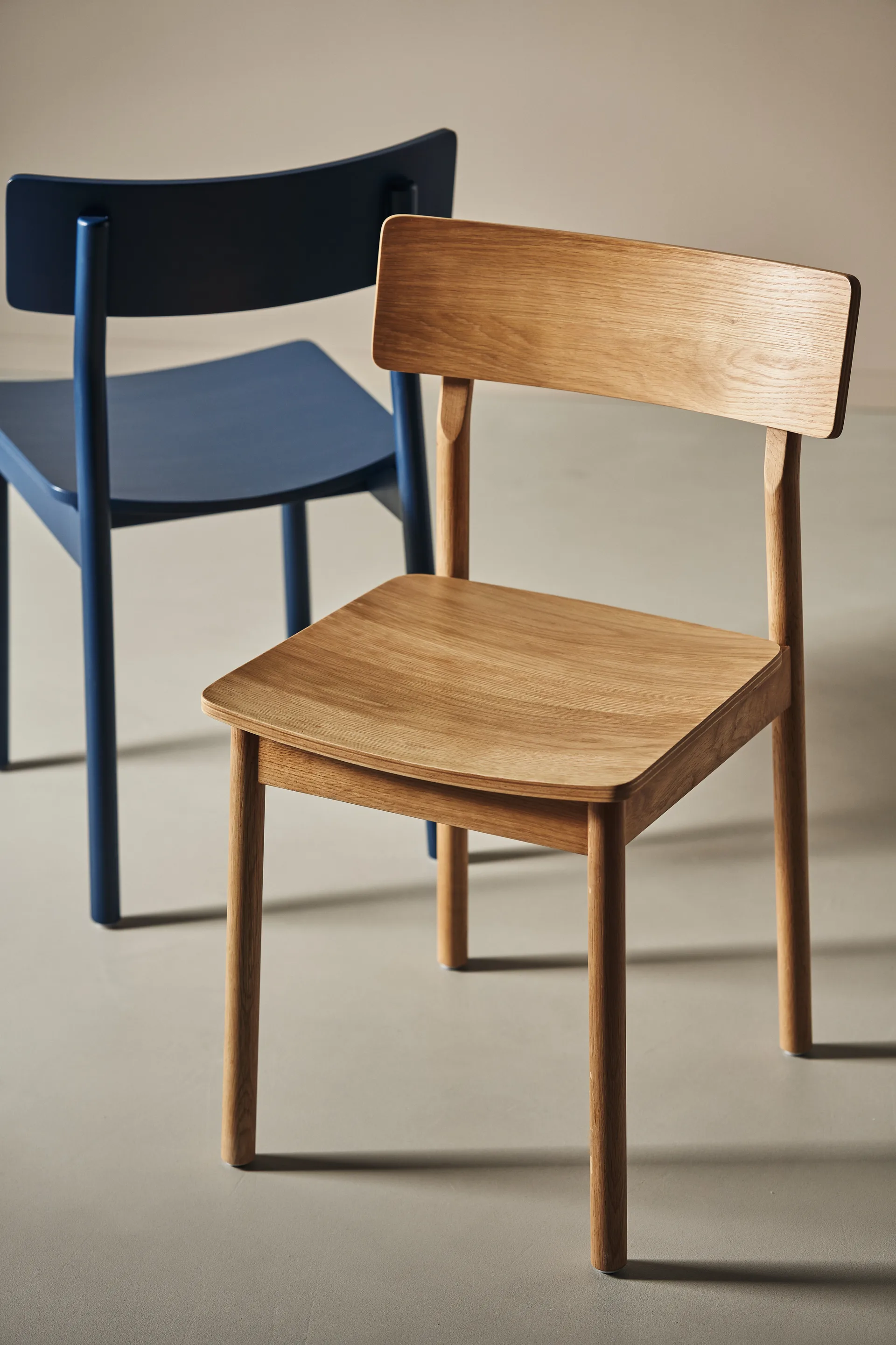 Horizon chair, Laqurered oak Scandi Living