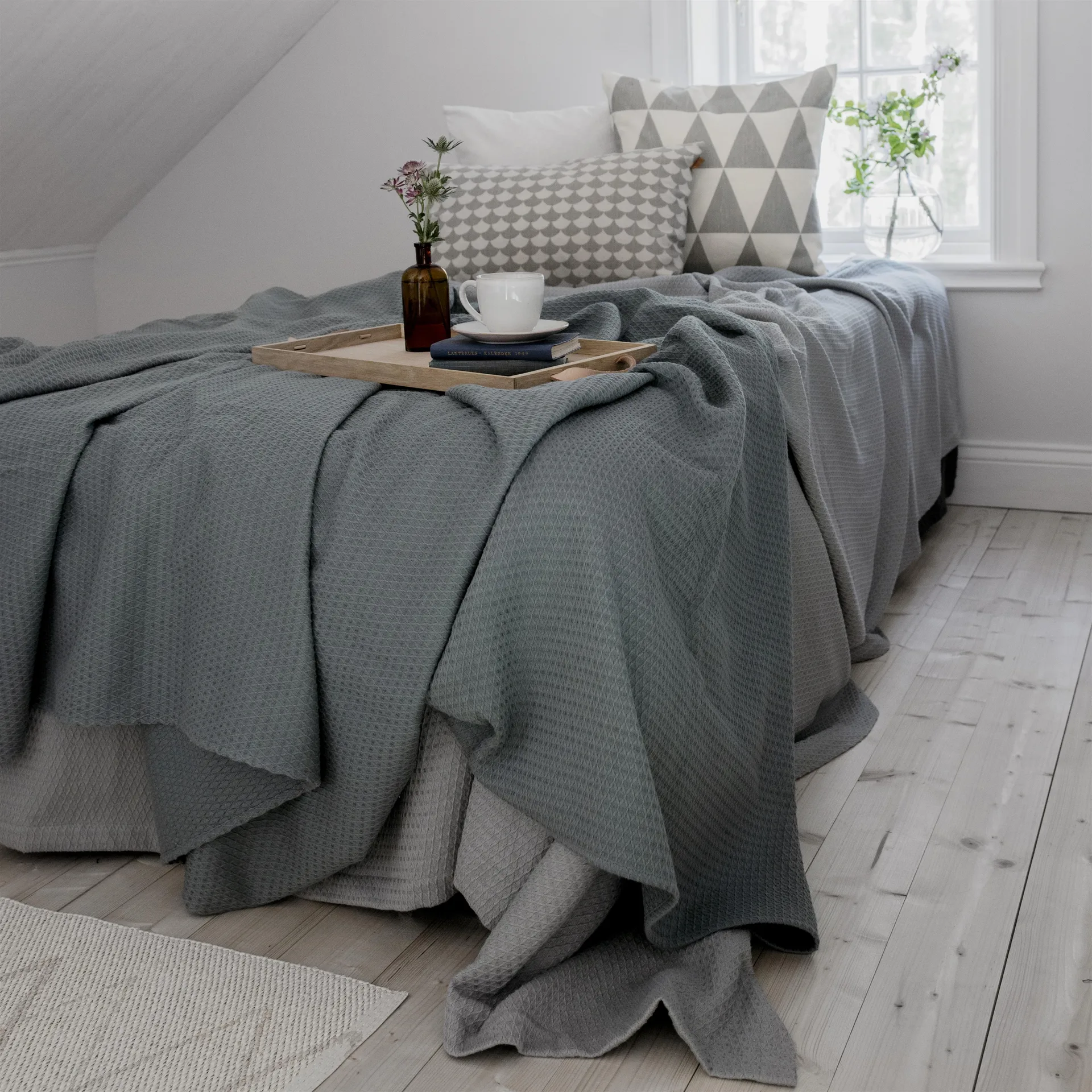 Kimono bed spread 260x260 cm, dusty petrol Scandi Living