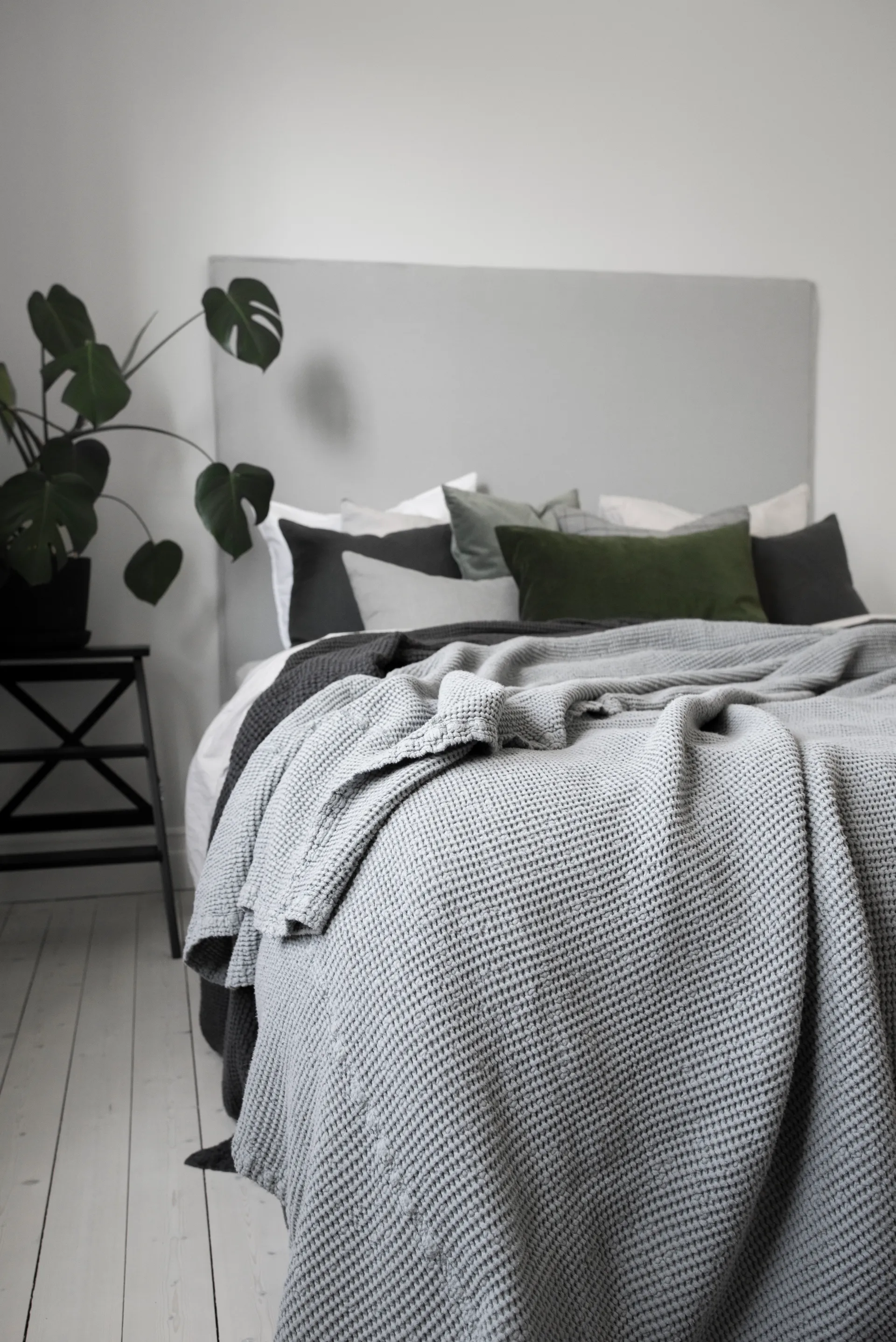 Moss bed spread 260x260 cm, stone Scandi Living