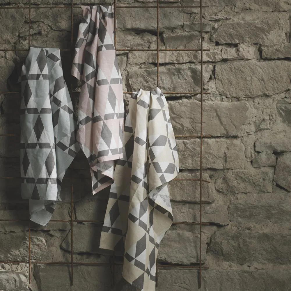 Mountains kitchen towel, macadamia (beige) Scandi Living