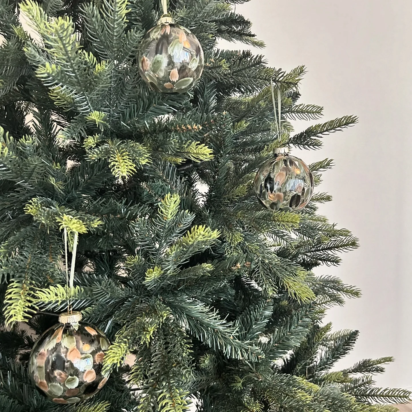 Overcast Christmas bauble Ø8 cm 6-pack, Green Scandi Living