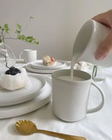 Sandsbro milk pitcher - Off white, 30 cl - Scandi Living