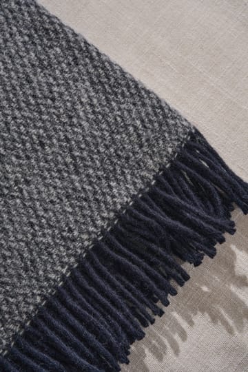 Sandstone wool throw 130x180 cm - Indigo blue - Scandi Living