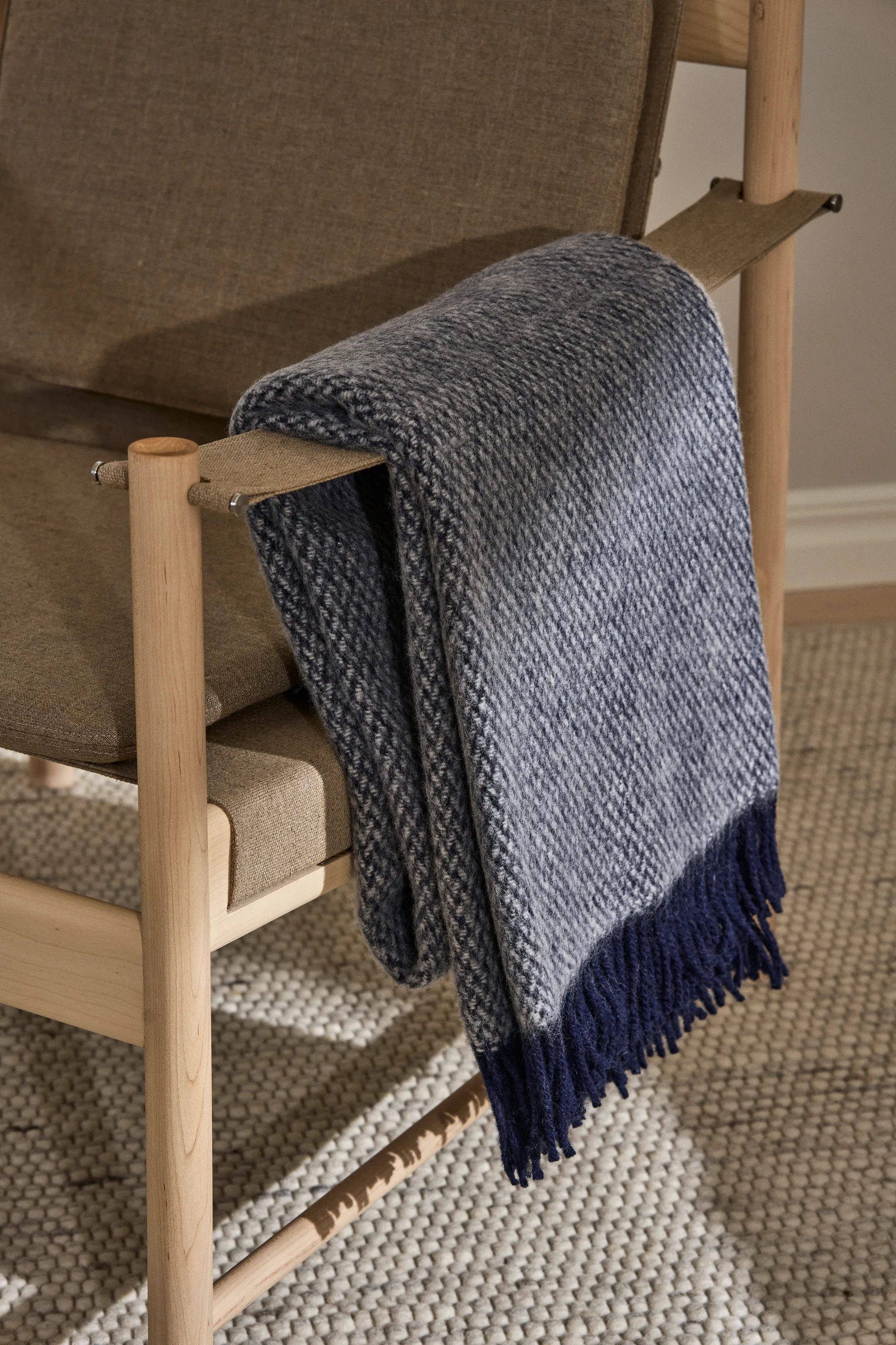 Sandstone wool throw 130x180 cm, Indigo blue Scandi Living