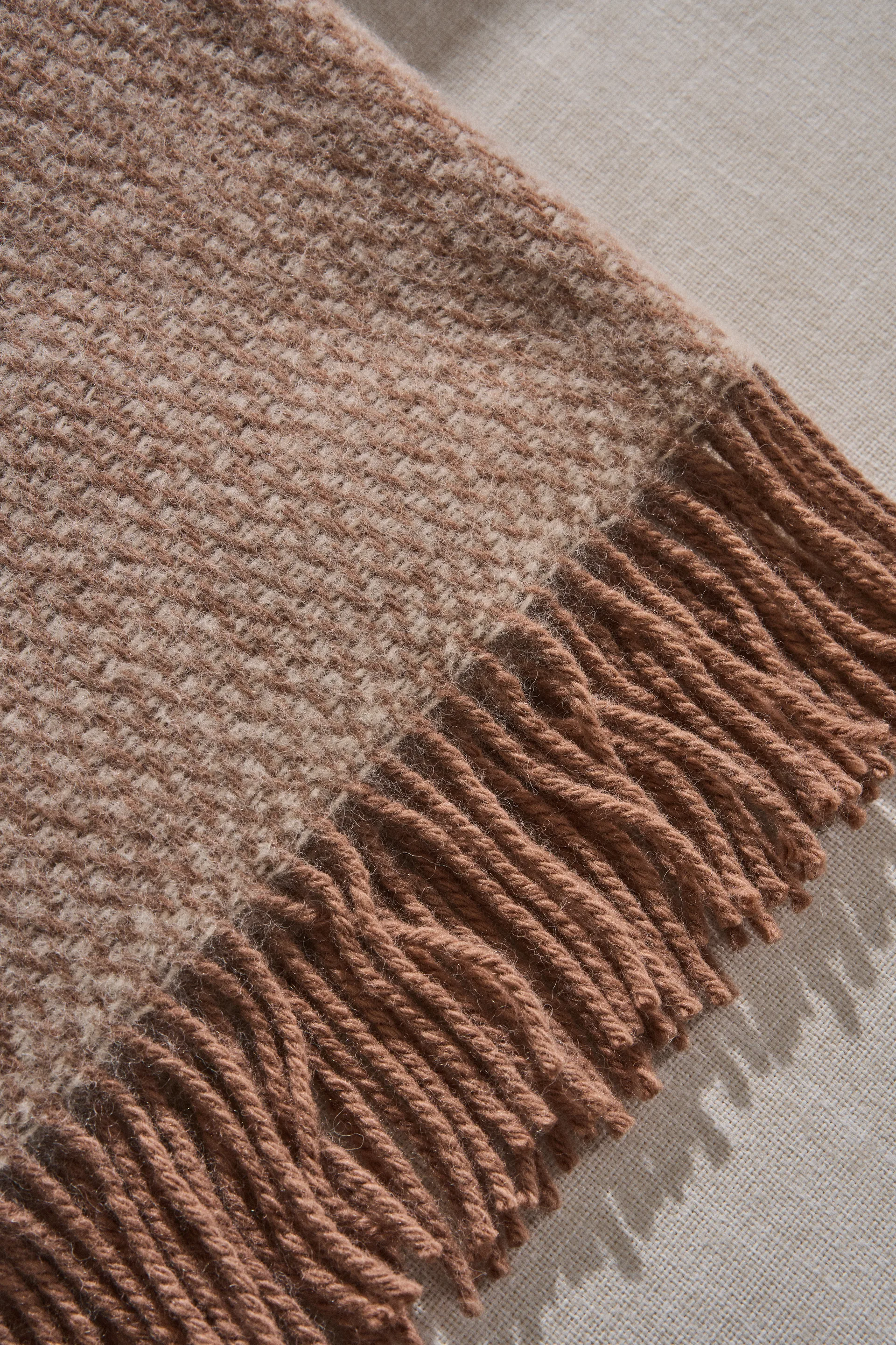 Sandstone wool throw 130x180 cm, Mocha Scandi Living