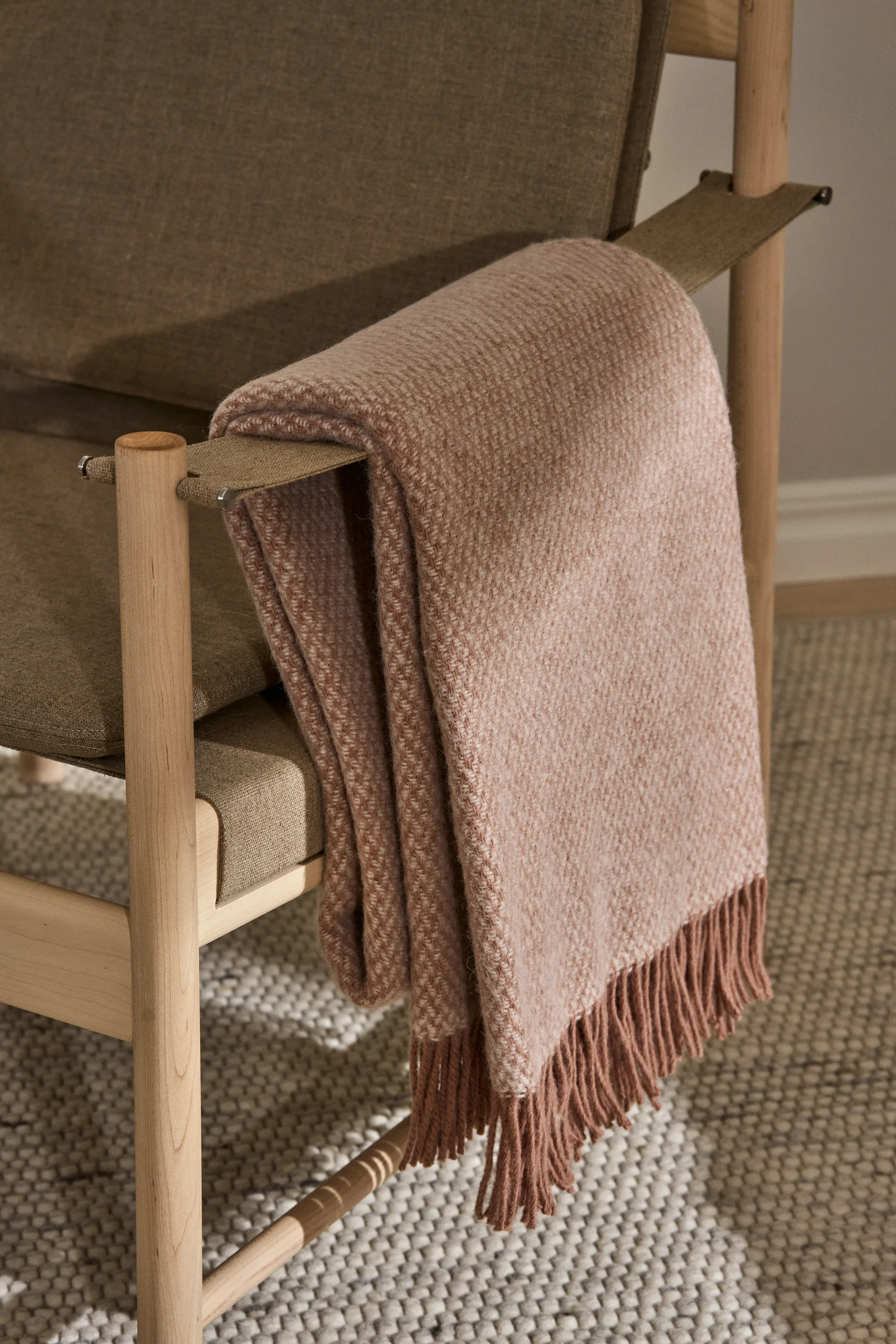 Sandstone wool throw 130x180 cm, Mocha Scandi Living