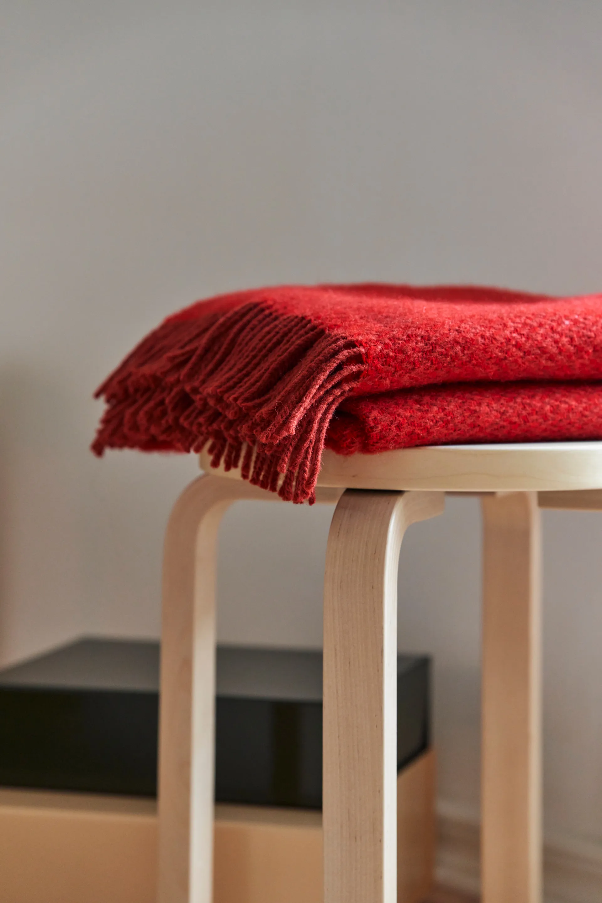 Sandstone wool throw 130x180 cm, Red Scandi Living