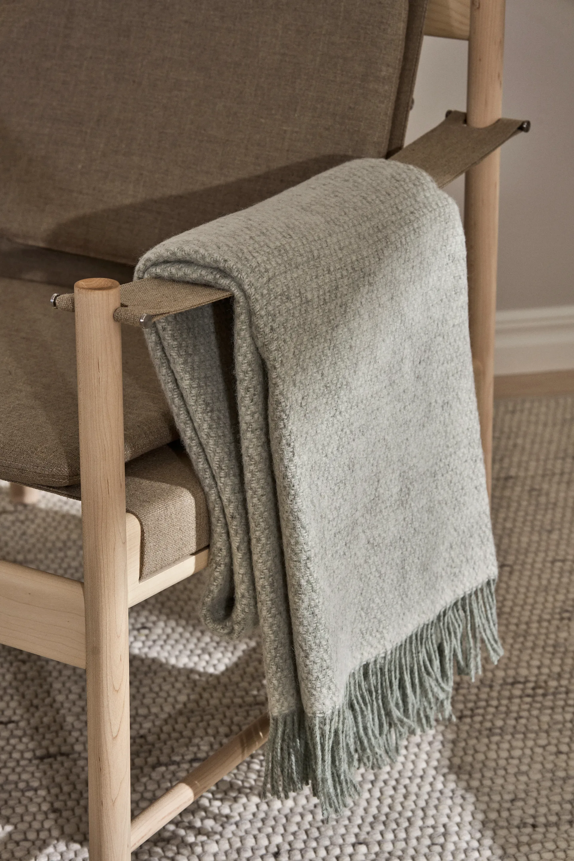 Sandstone wool throw 130x180 cm, Sage Melange Scandi Living