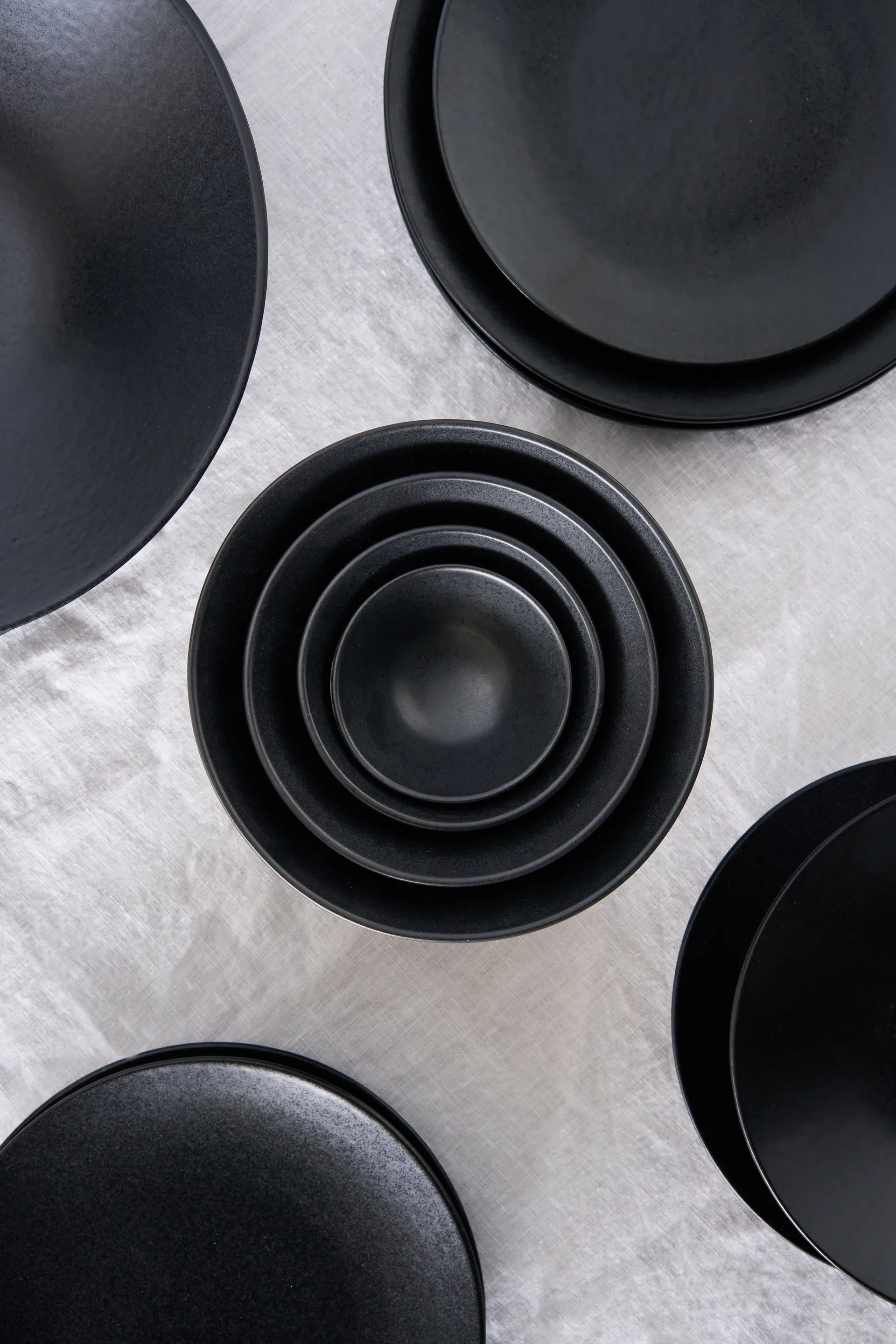 Terra dinner plate, Black stoneware, Ø26,5 cm Scandi Living