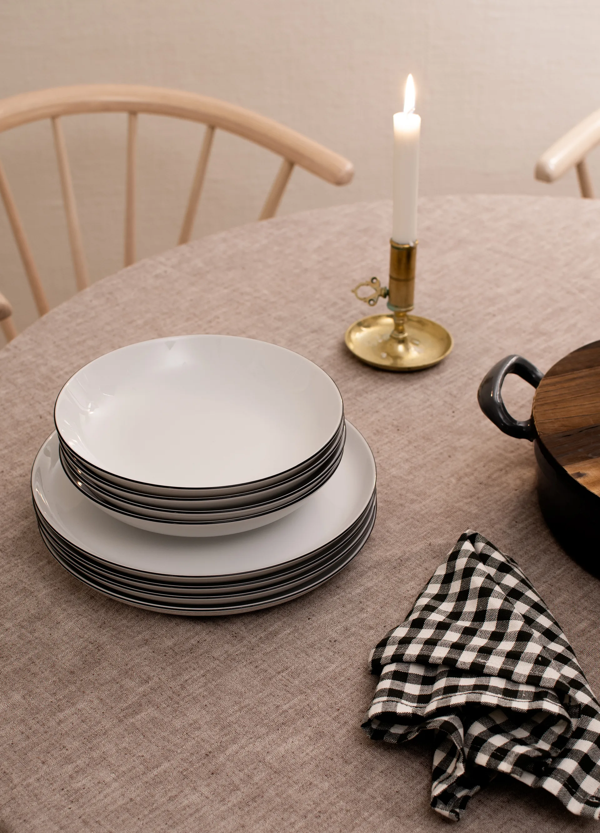 Lido black line service set 12 pieces, White with black edge Seltmann Weiden