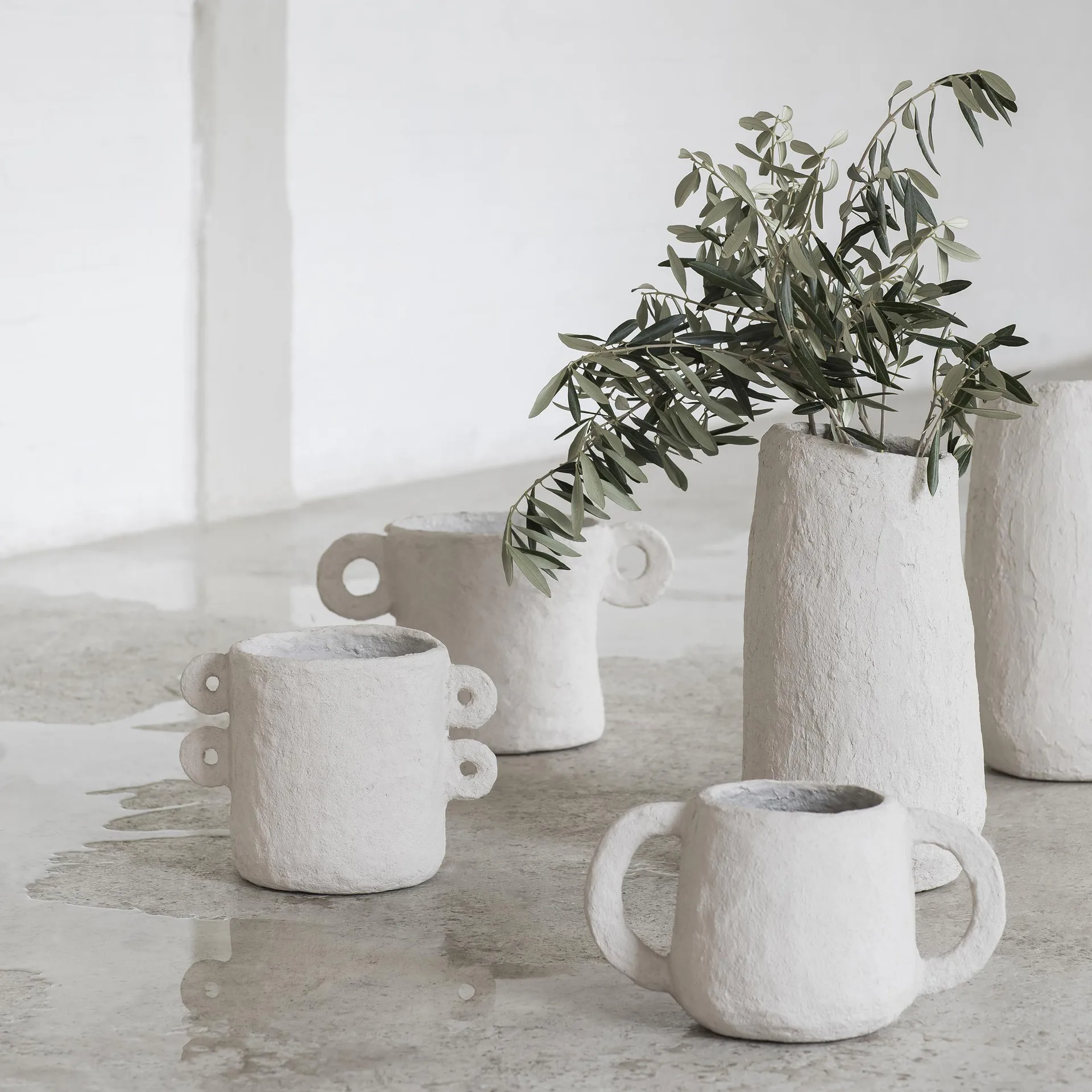 Earth flower pot Ø 22 cm, beige Serax