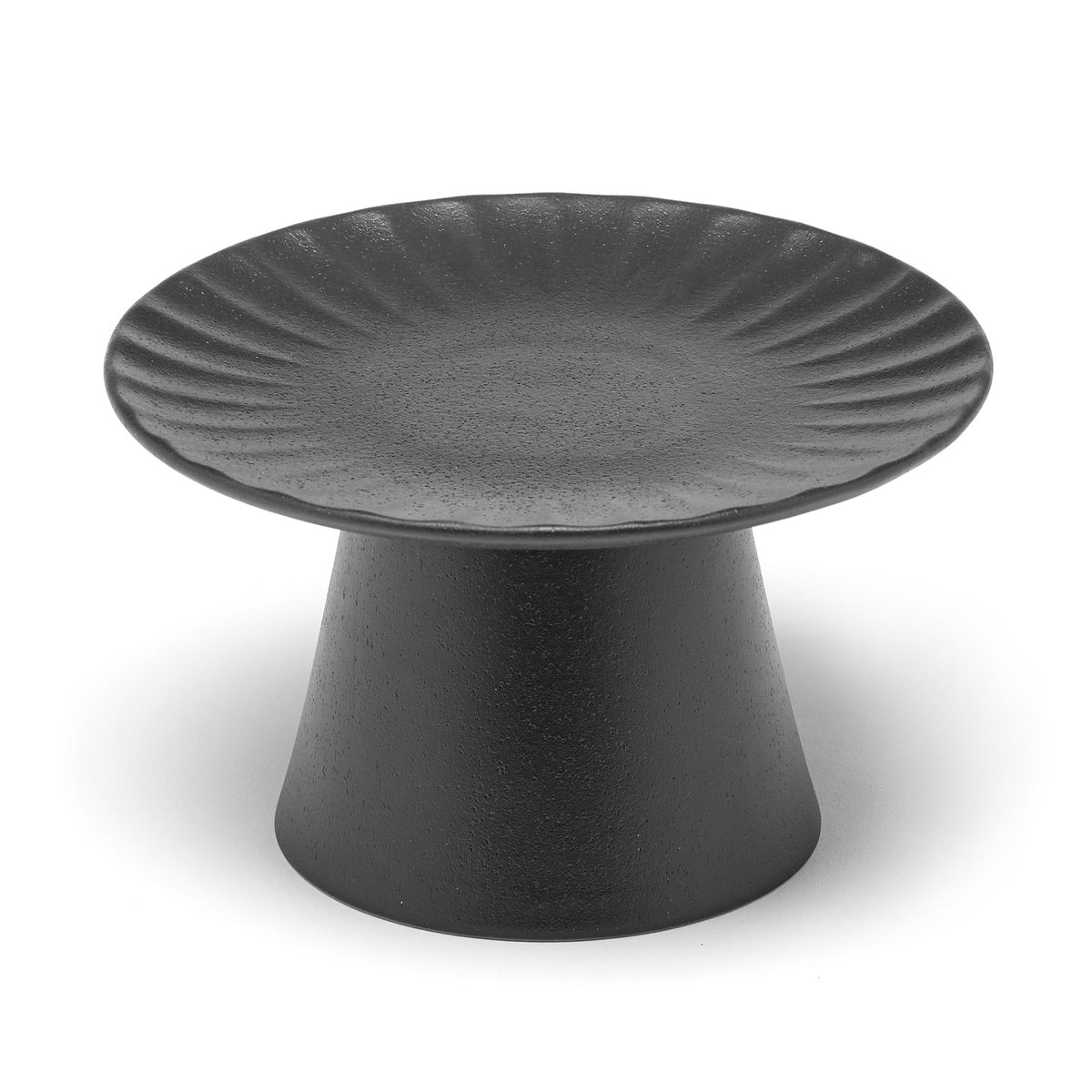 Serax Inku cake plate S 15 cm Black | Scandinavian Design | Cake stands | Black
