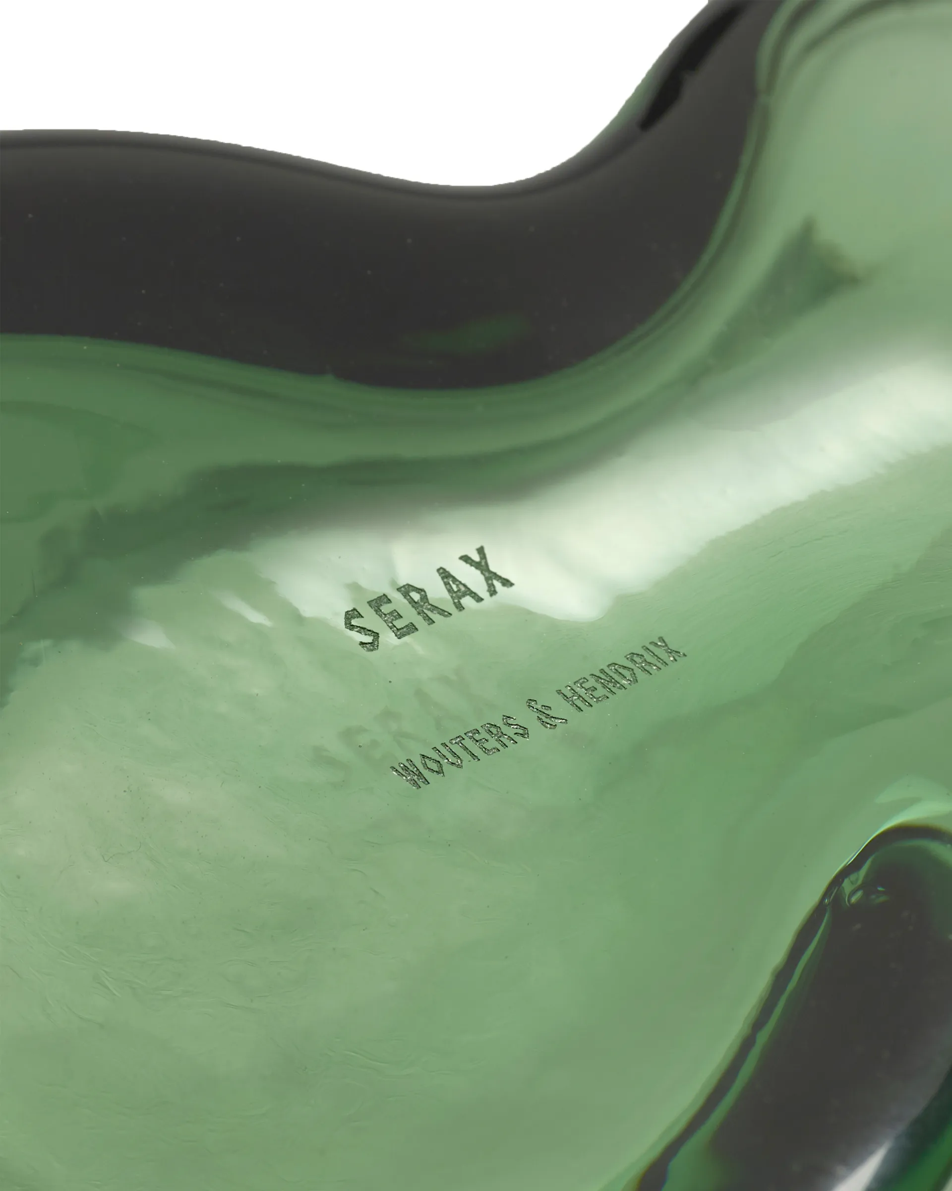 Les Objets Mouleversants carafe 0.95 L, Emerald green Serax