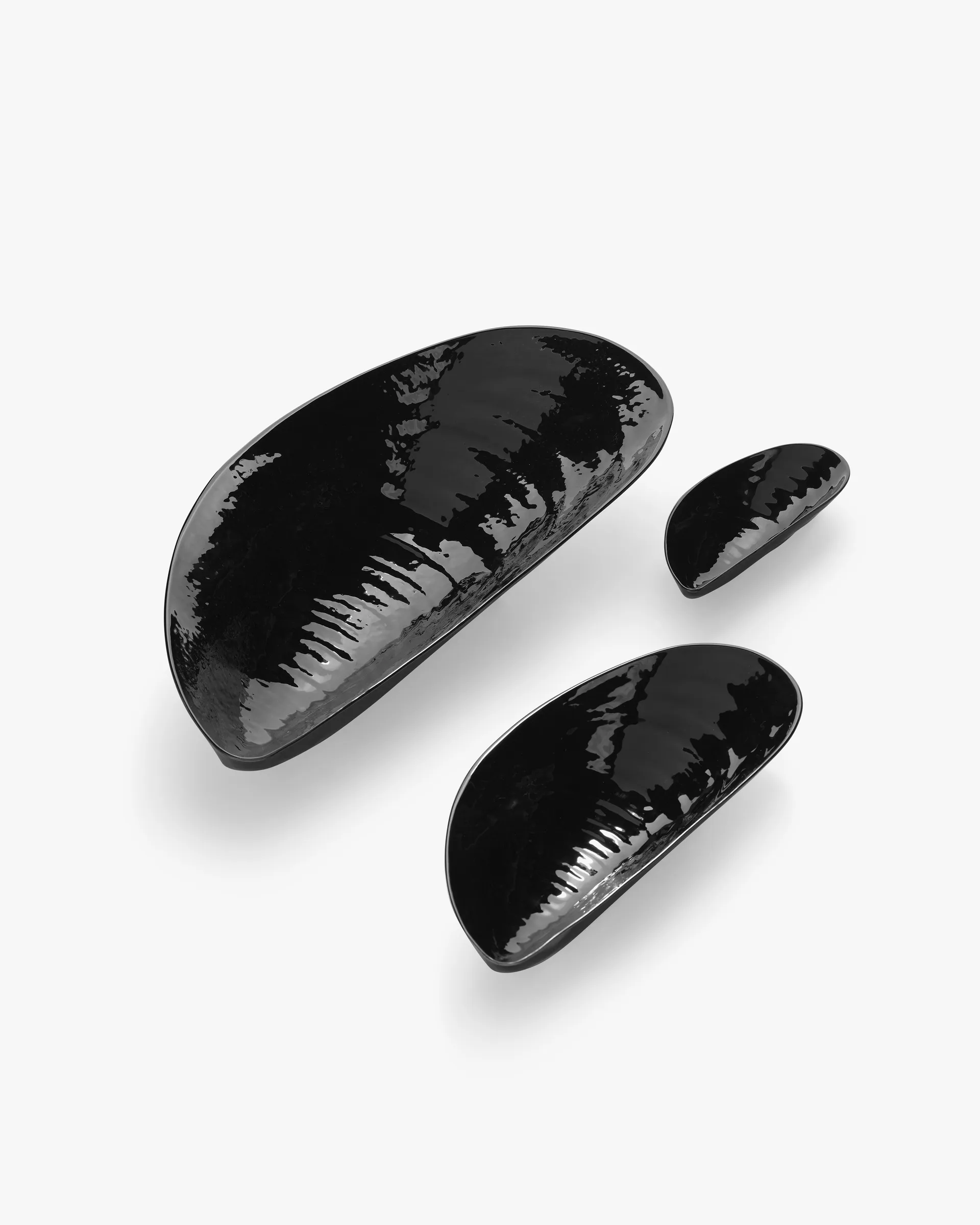 Les Objets Mouleversants Marcel bowl M 14x30.5 cm, Black Serax