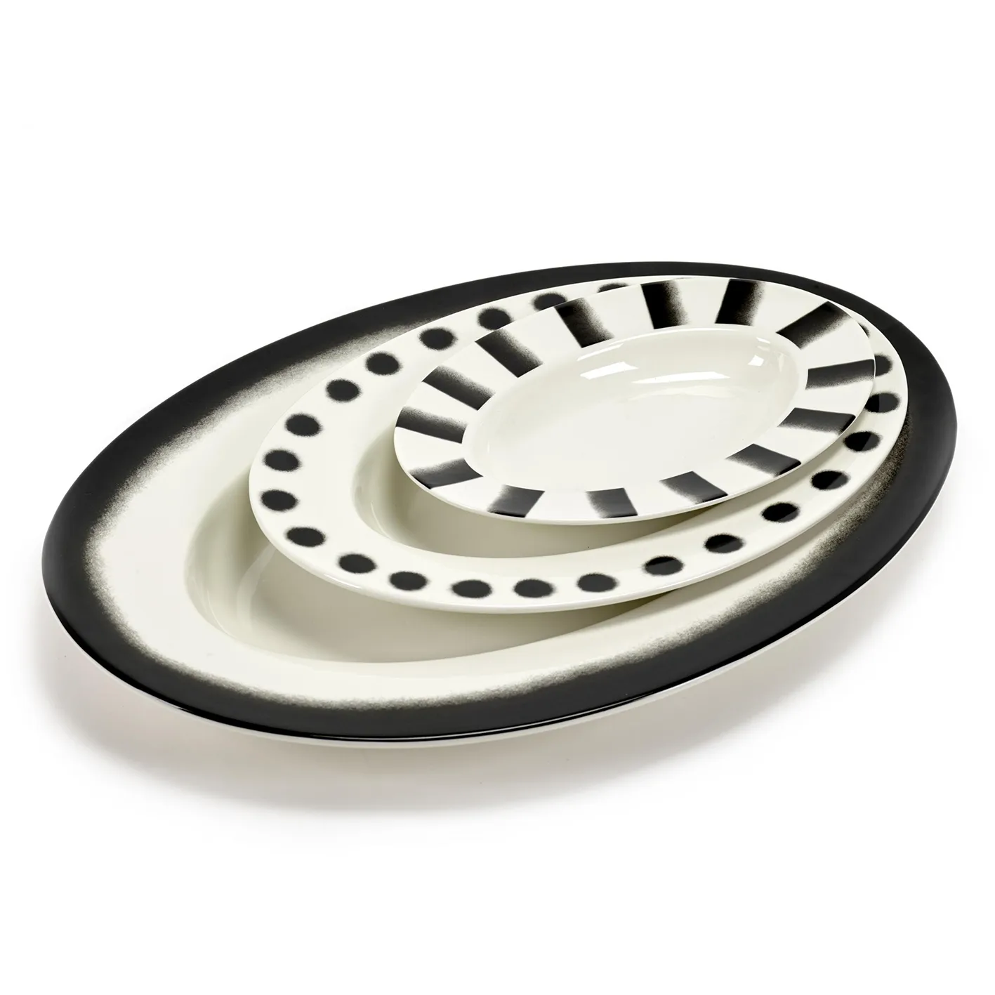 Pasta & Pasta oval plate S, lines Serax