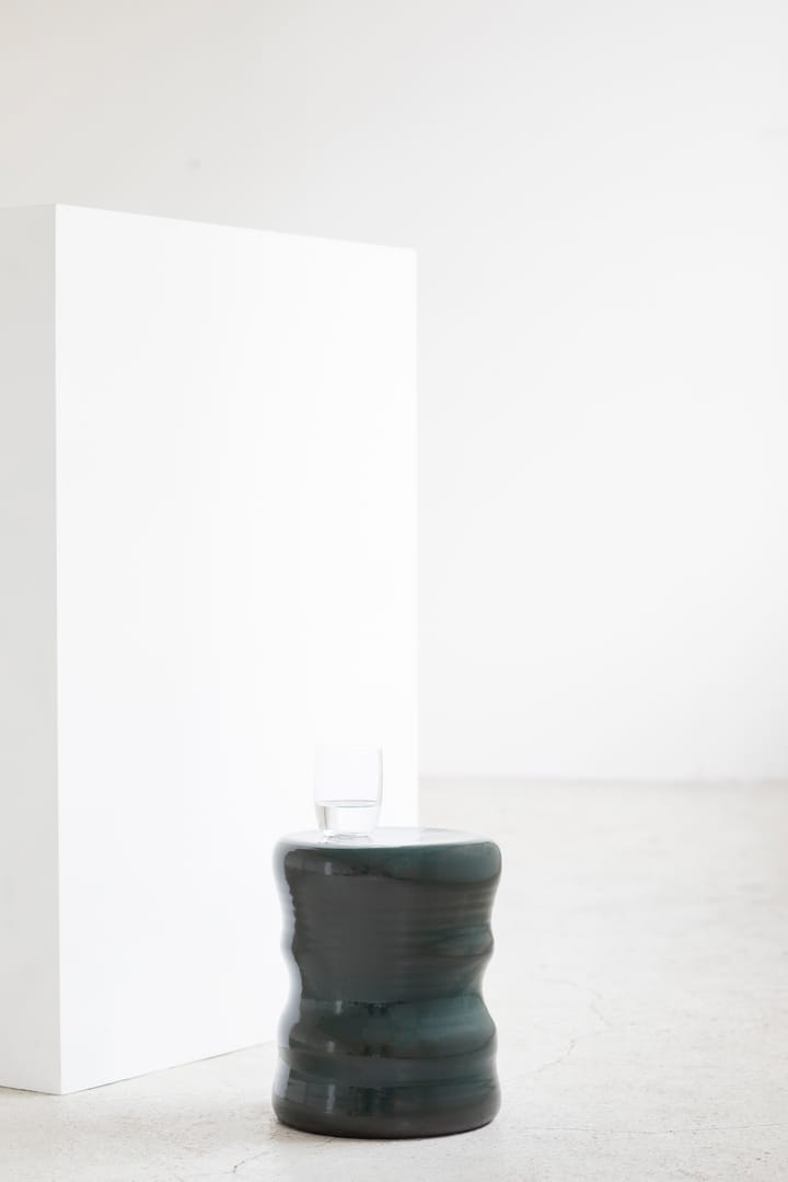 Pawn side table Ø29x34 cm, Green Serax