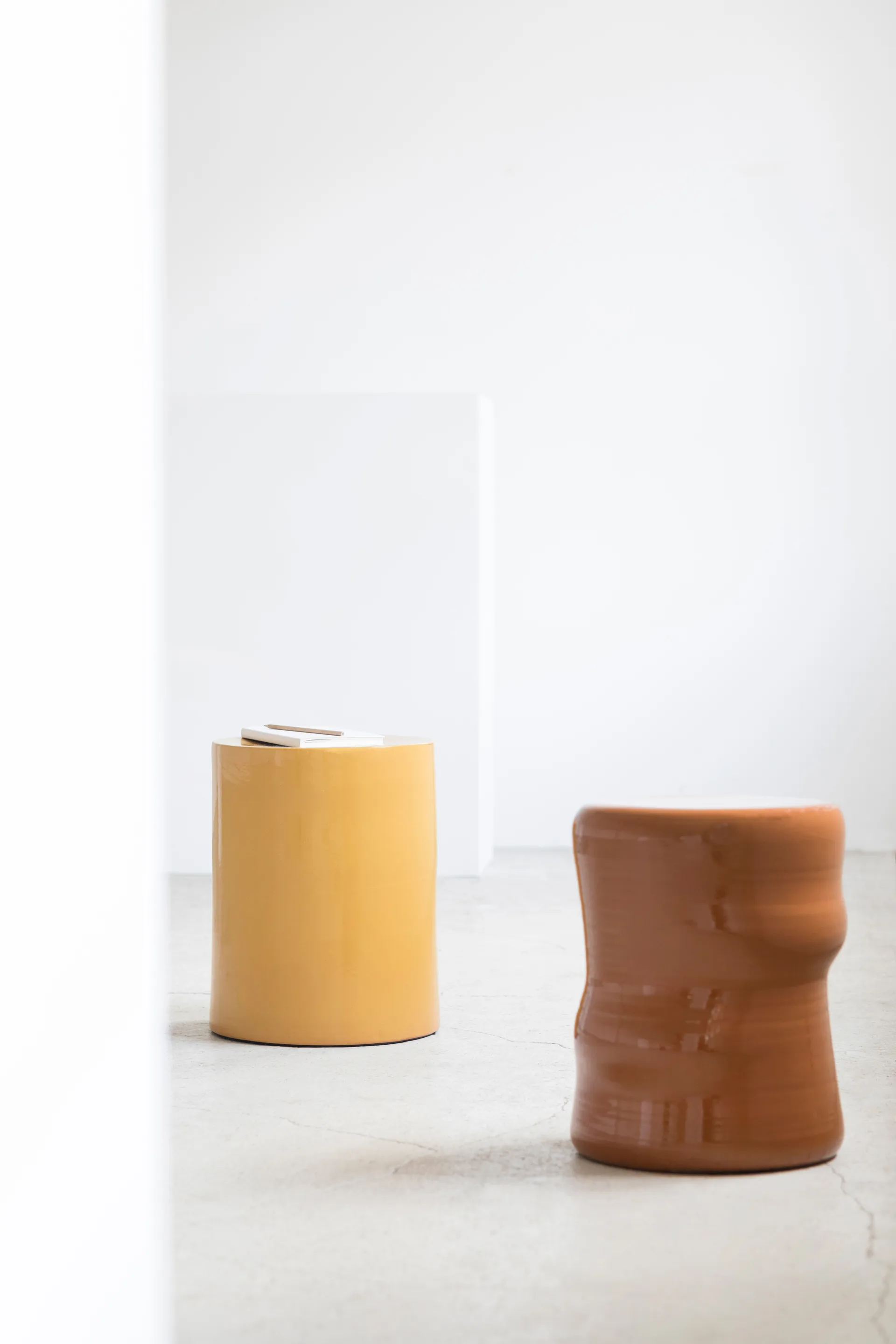 Pawn side table Ø35x43 cm, Rust Serax