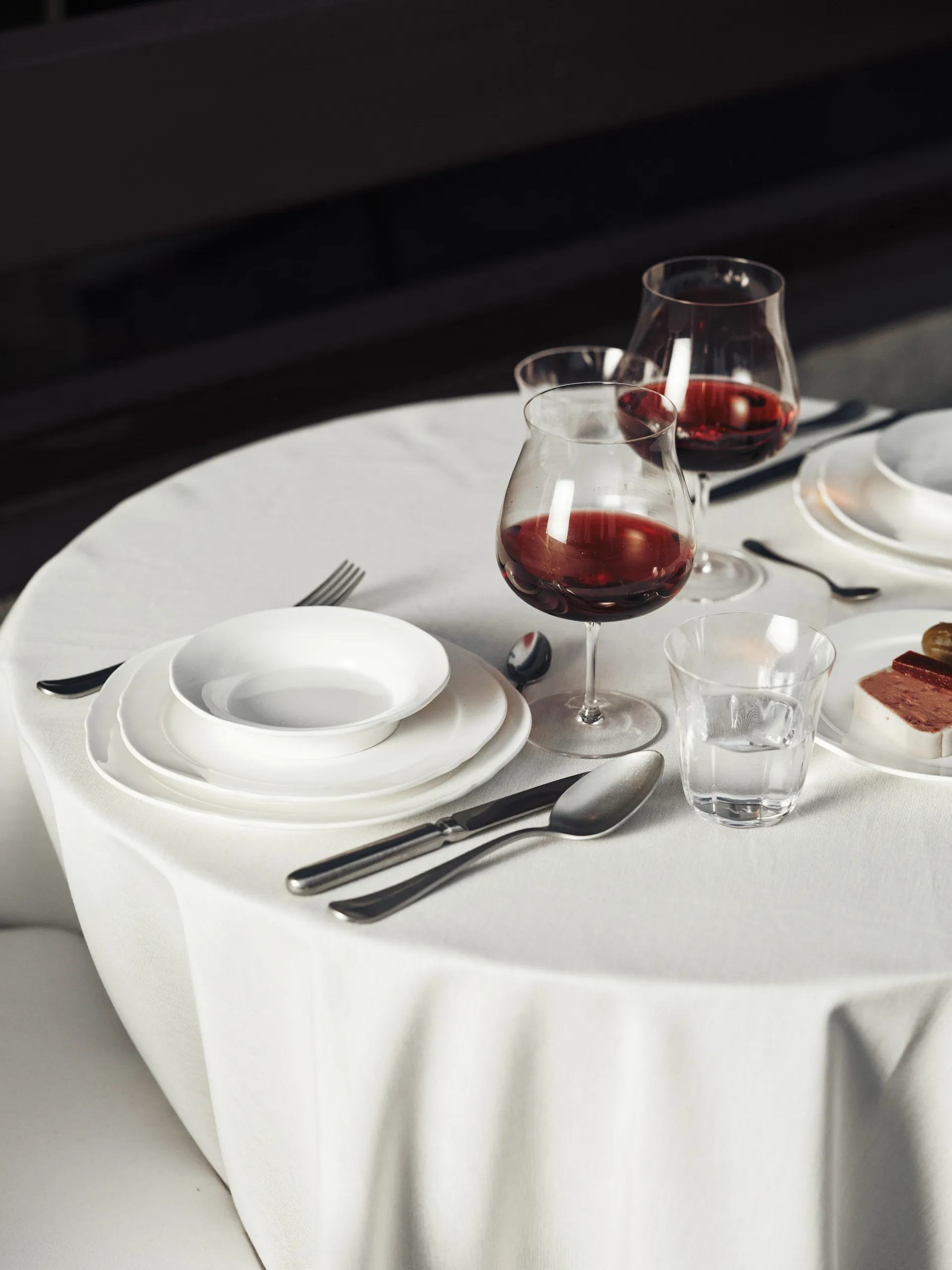 Silhouette deep side plate M Ø15 cm 4-pack, White Serax