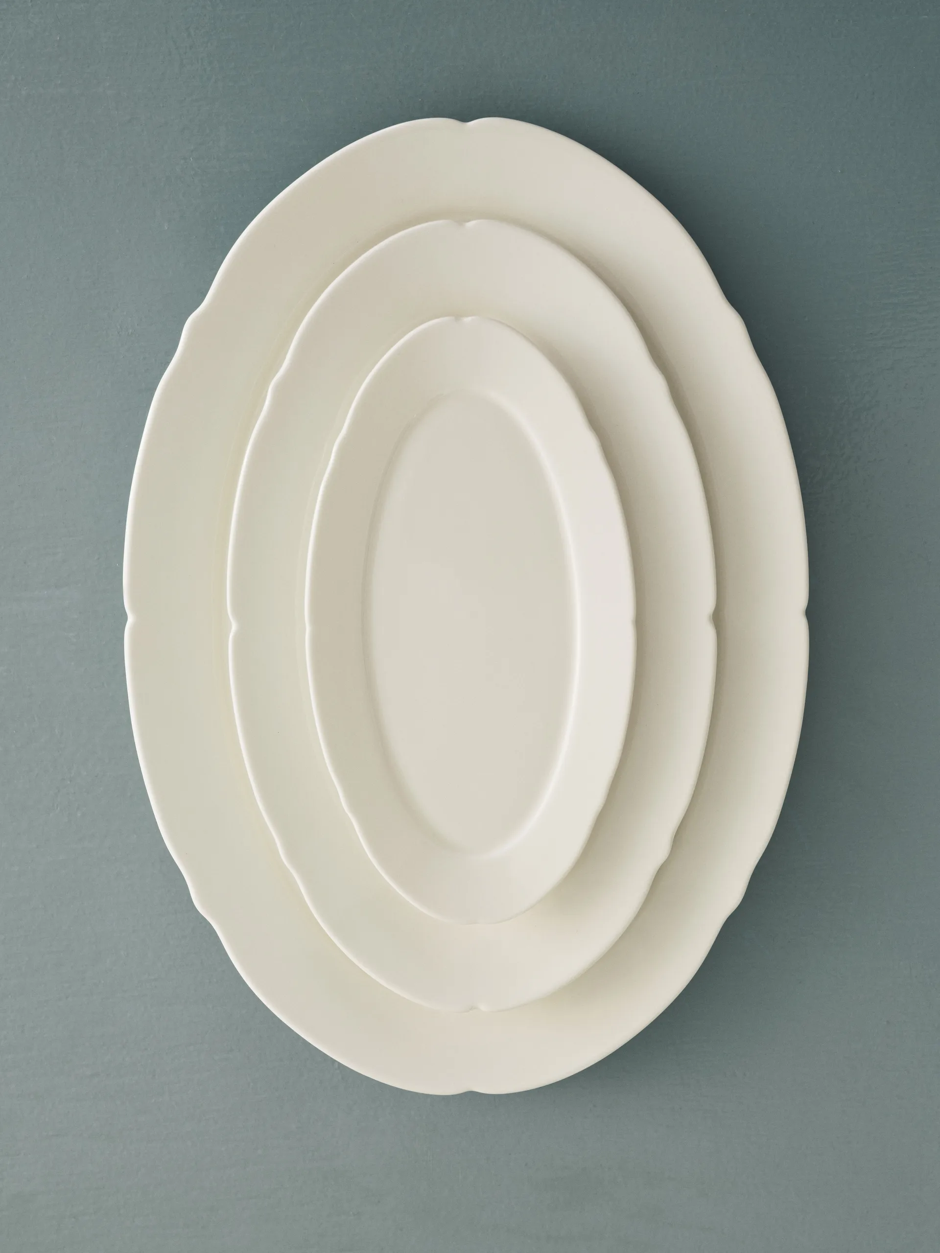 Silhouette oval plate M 15x24.5 cm 4-pack, White Serax