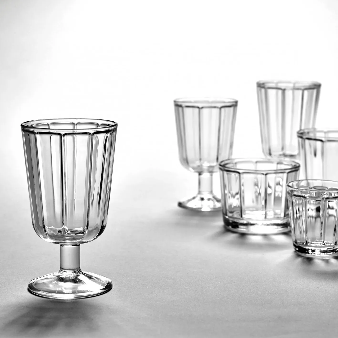 Surface white wine glass 18 cl 4-pack clear Serax