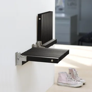 Cutter wall chair - black-painted oak - Skagerak