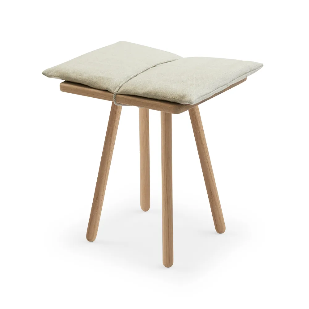 Georg stool, Linen, oak untreated, incl. linen cushion Skagerak