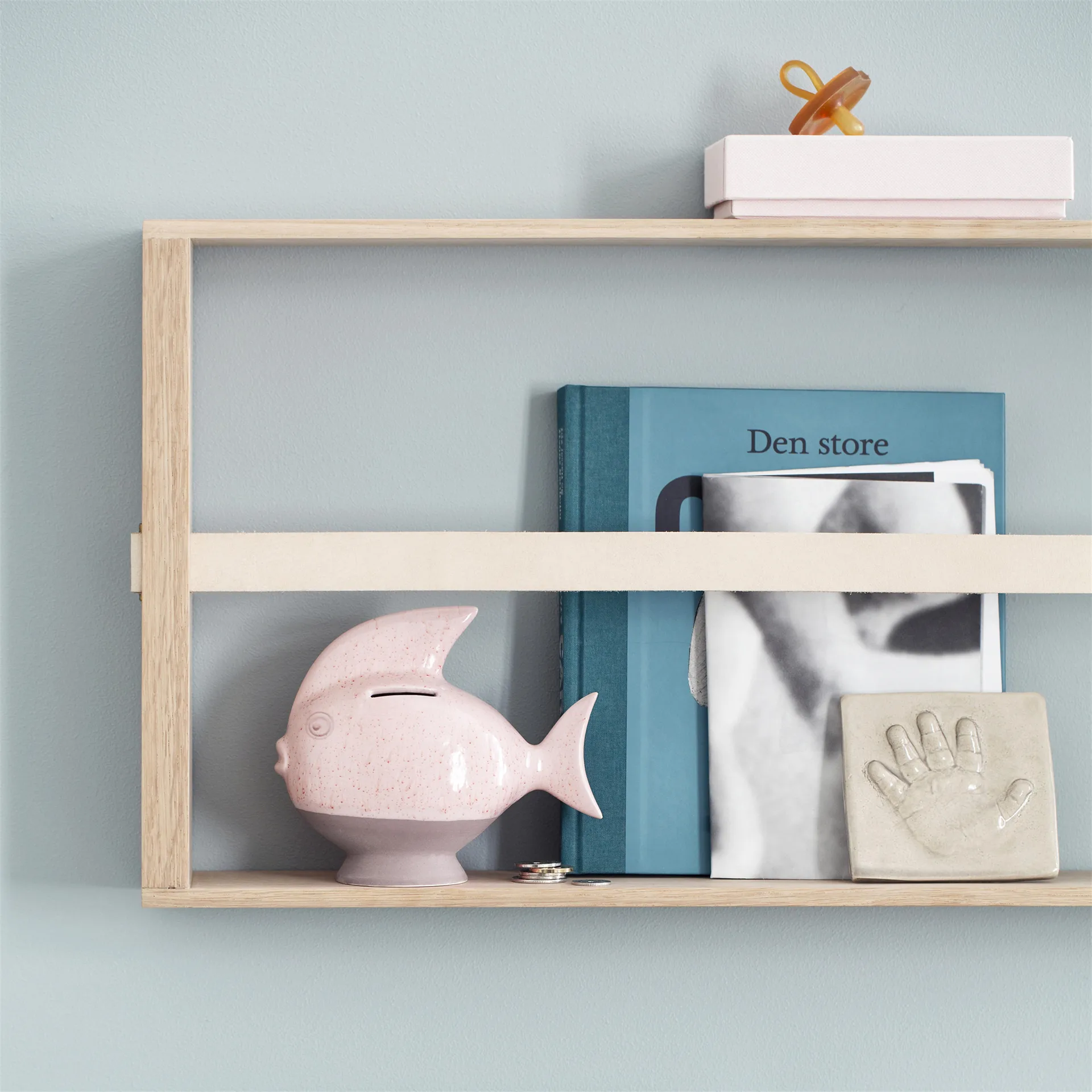 Norr magazine holder, oak Skagerak