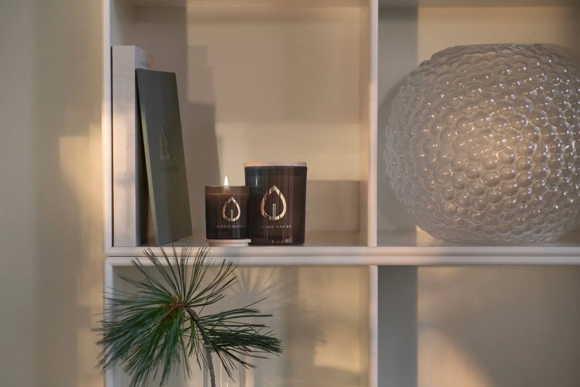 Hygge Gold Symbol scented candle, 200 g Skandinavisk