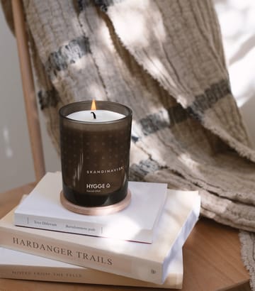 Hygge scented candle with lid - 200 g - Skandinavisk