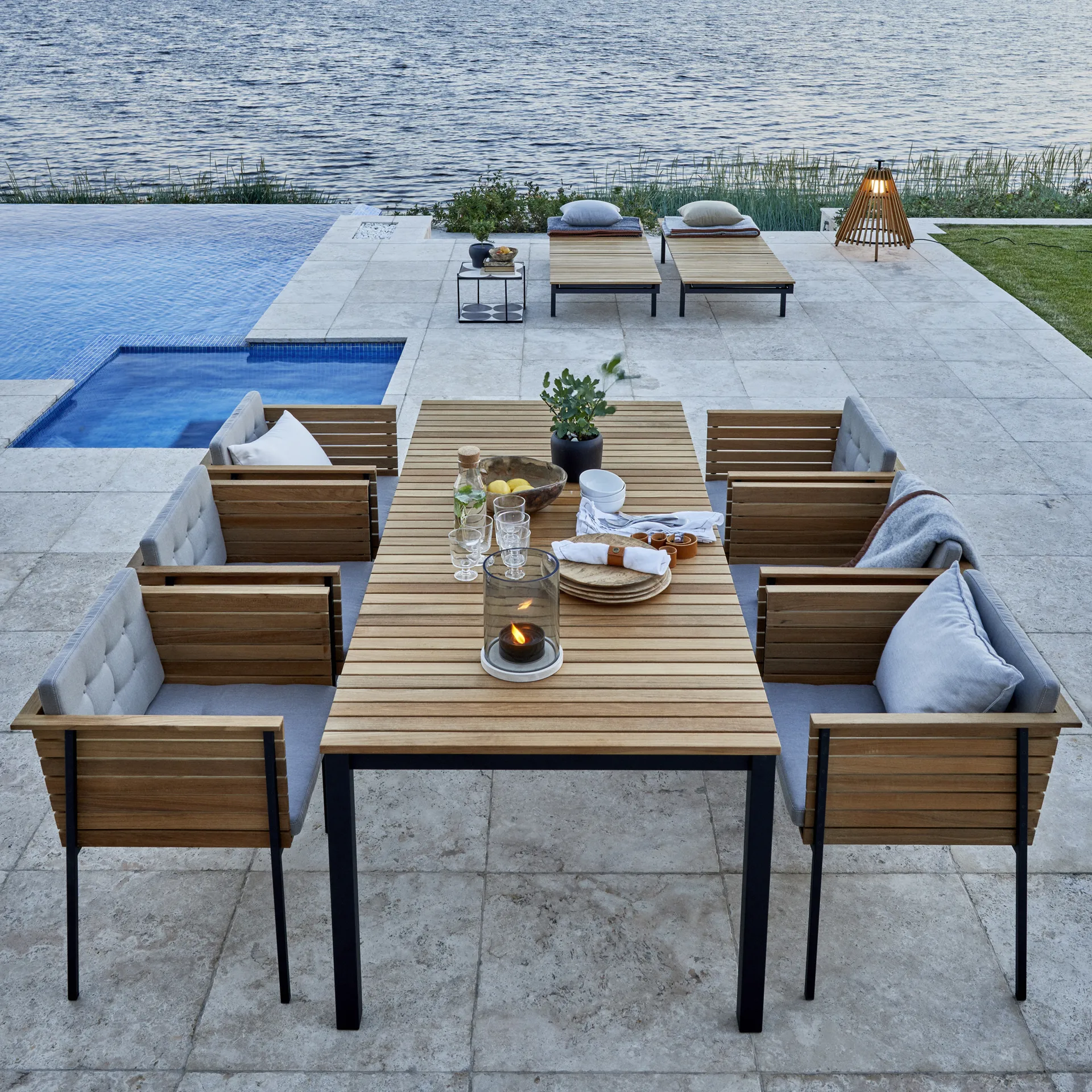 Häringe dining table, Teak, small, black steel frame Skargaarden