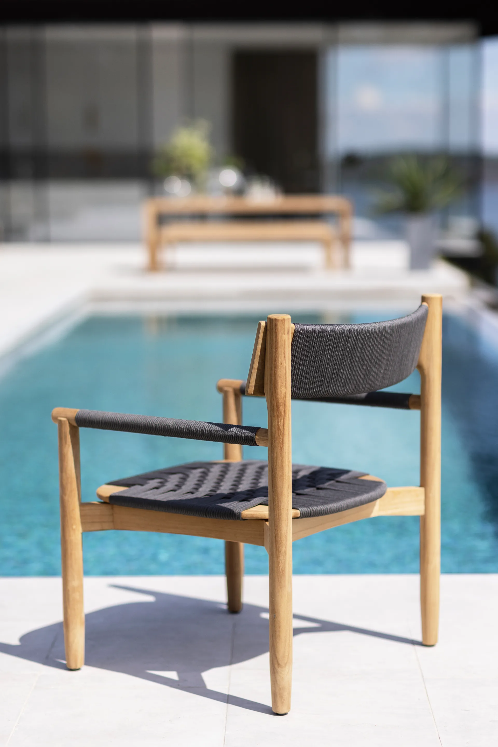 Koster lounge chair, Teak-dark grey Skargaarden